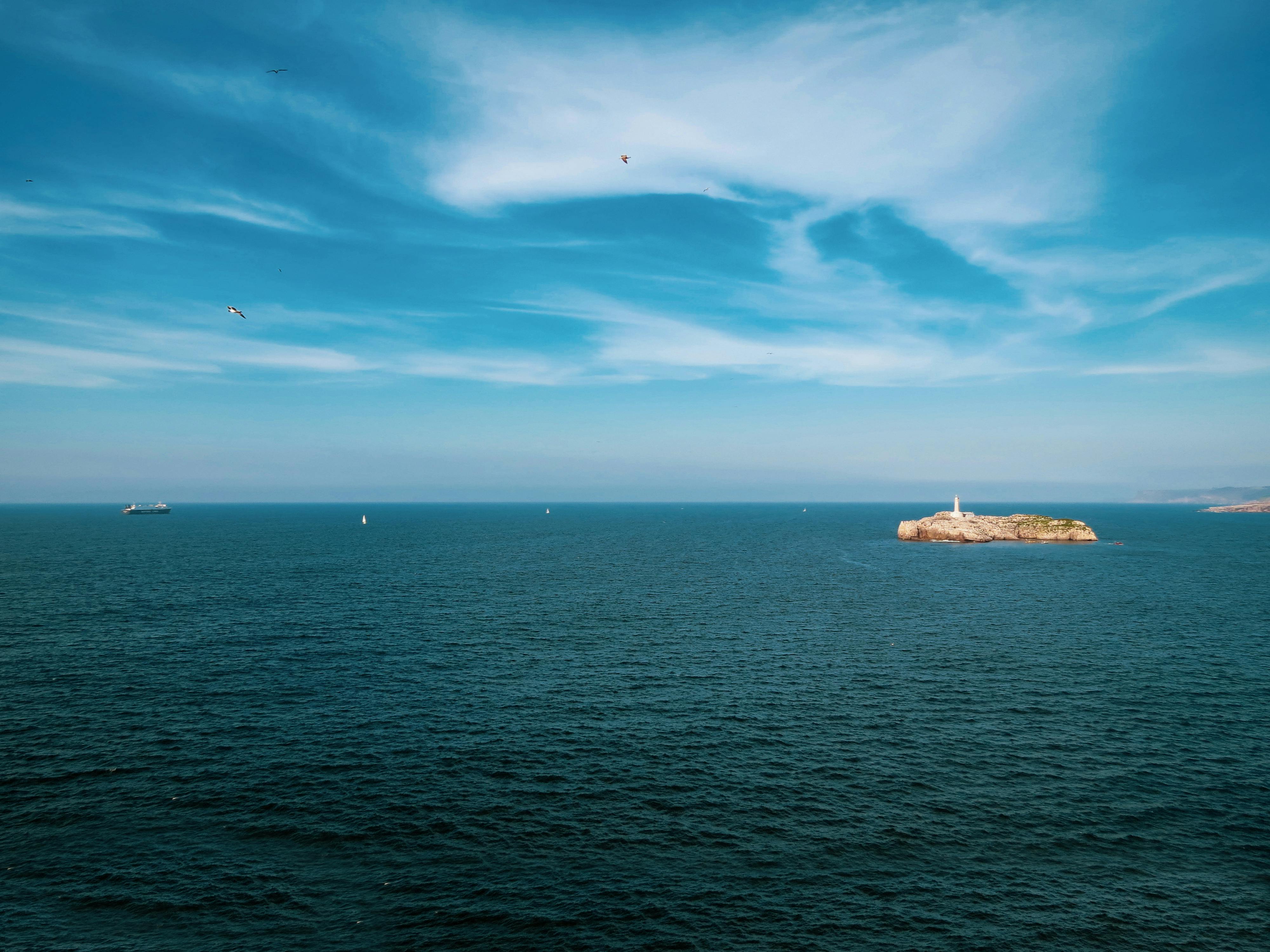 Rose Island Lighthouse trust launches executive director search ahead of milestone 2026 season — Photo by Javier Balseiro on 