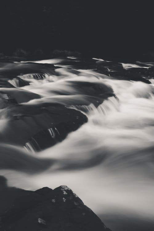 Immagine gratuita di ambiente, bianco e nero, fiume