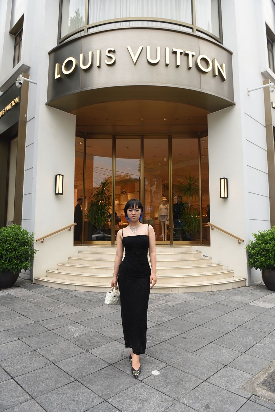 Women's fashion at Younes Clothes Store