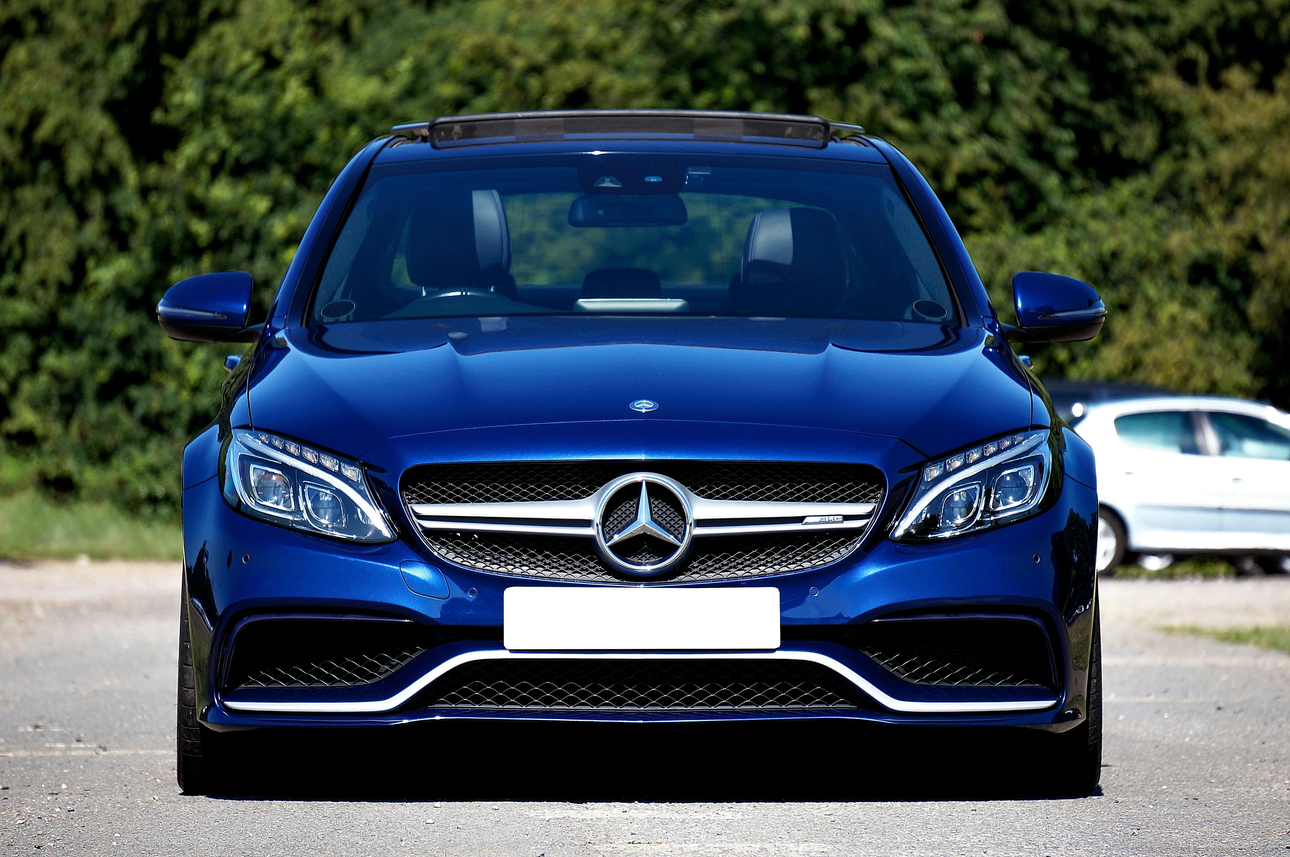 Best Online Car-Buying Sites Of 2026 — Photo by Mike Bird on Pexels