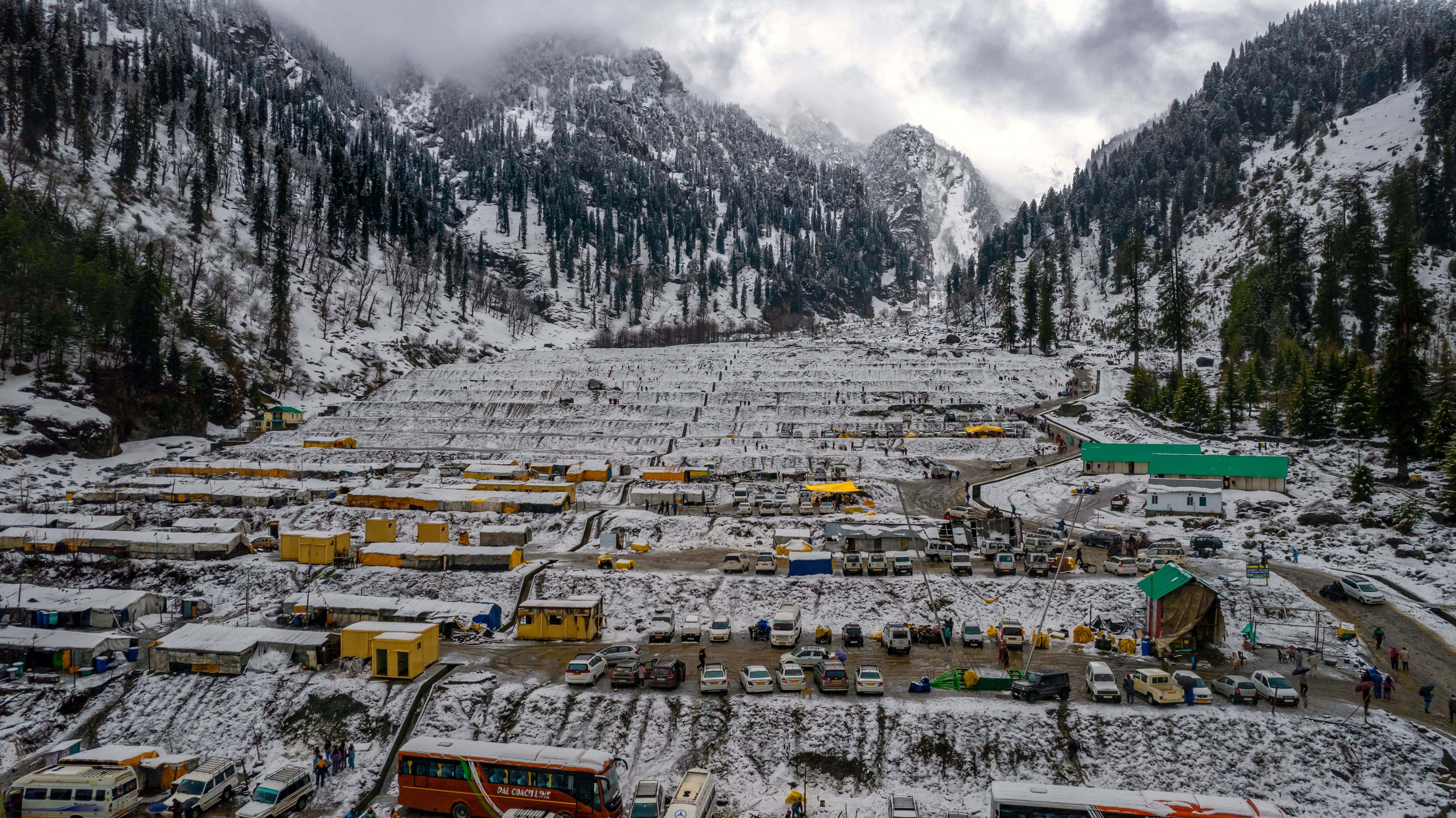 general travels majestic — Photo by Vikash Singh on Pexels