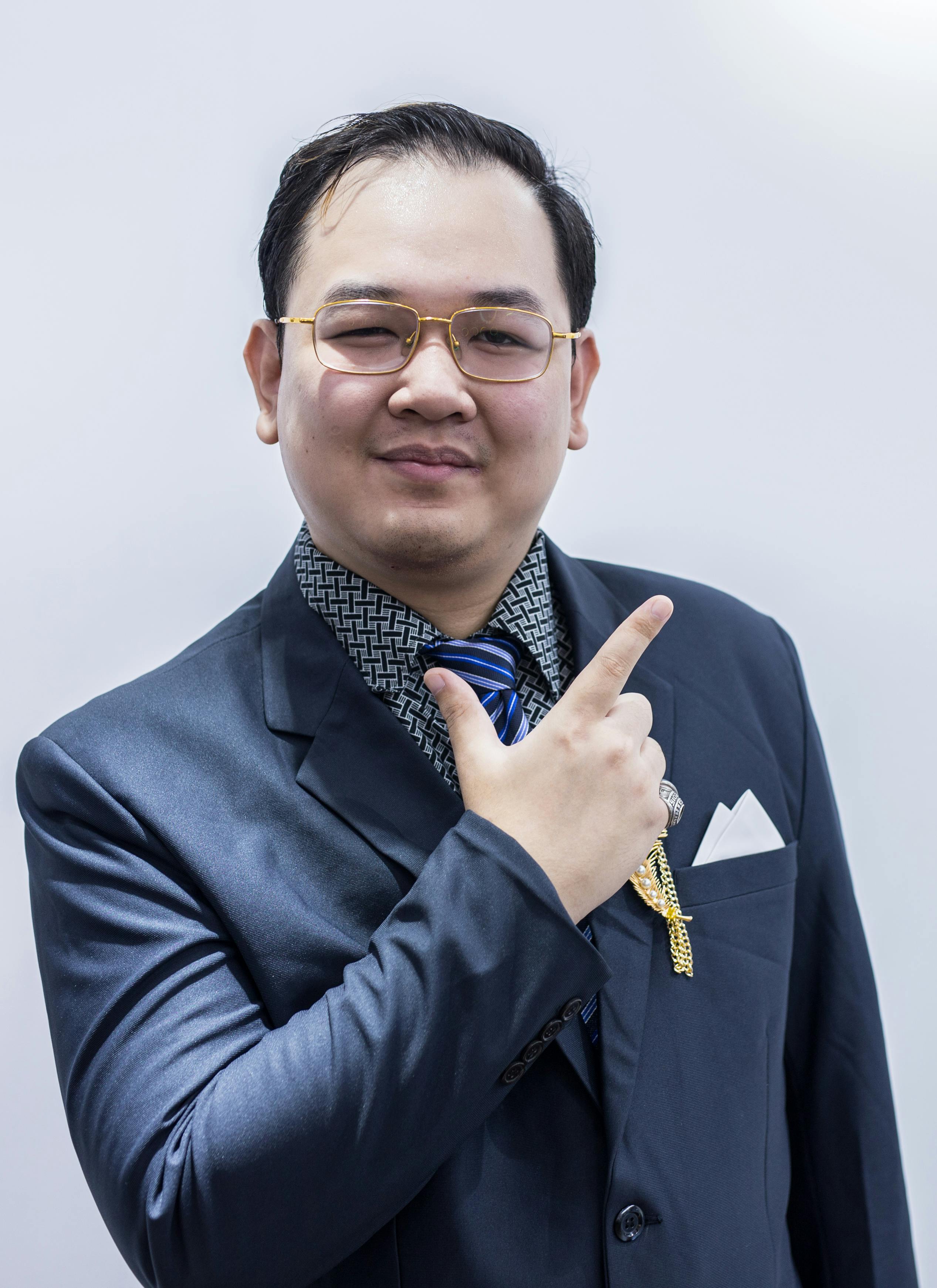 A close-up image of a search bar on a laptop screen.