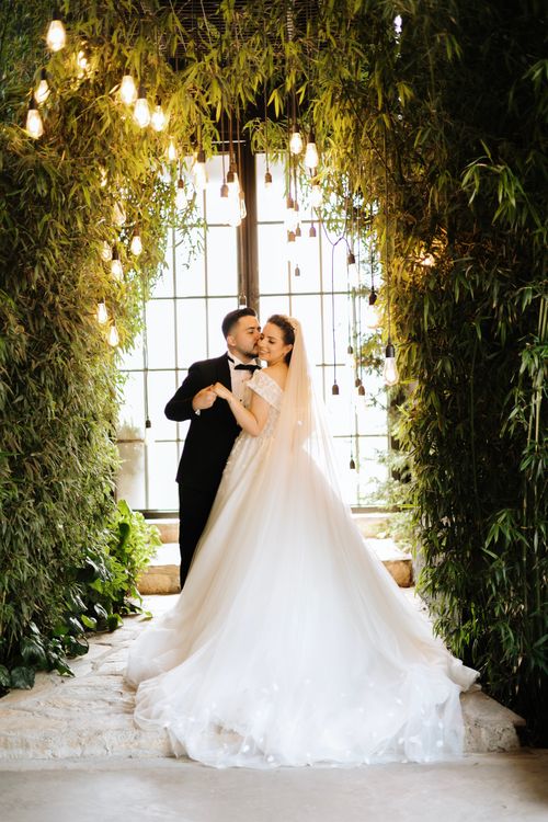 Bride Reference Couple Pose Reference Photos, Download The BEST Free Couple Pose ...