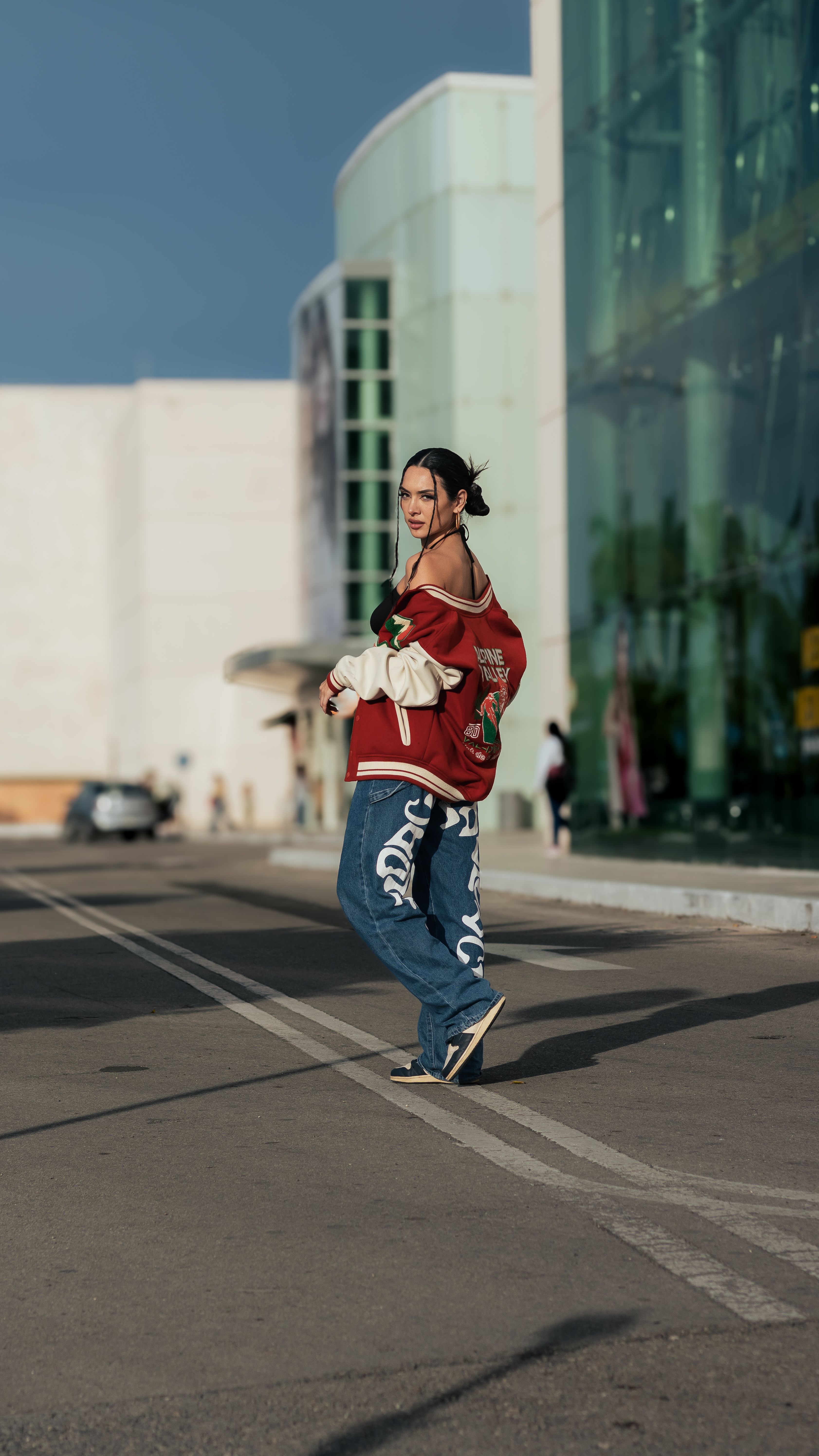 A Fashionable Woman Posing on the Street · Free Stock Photo