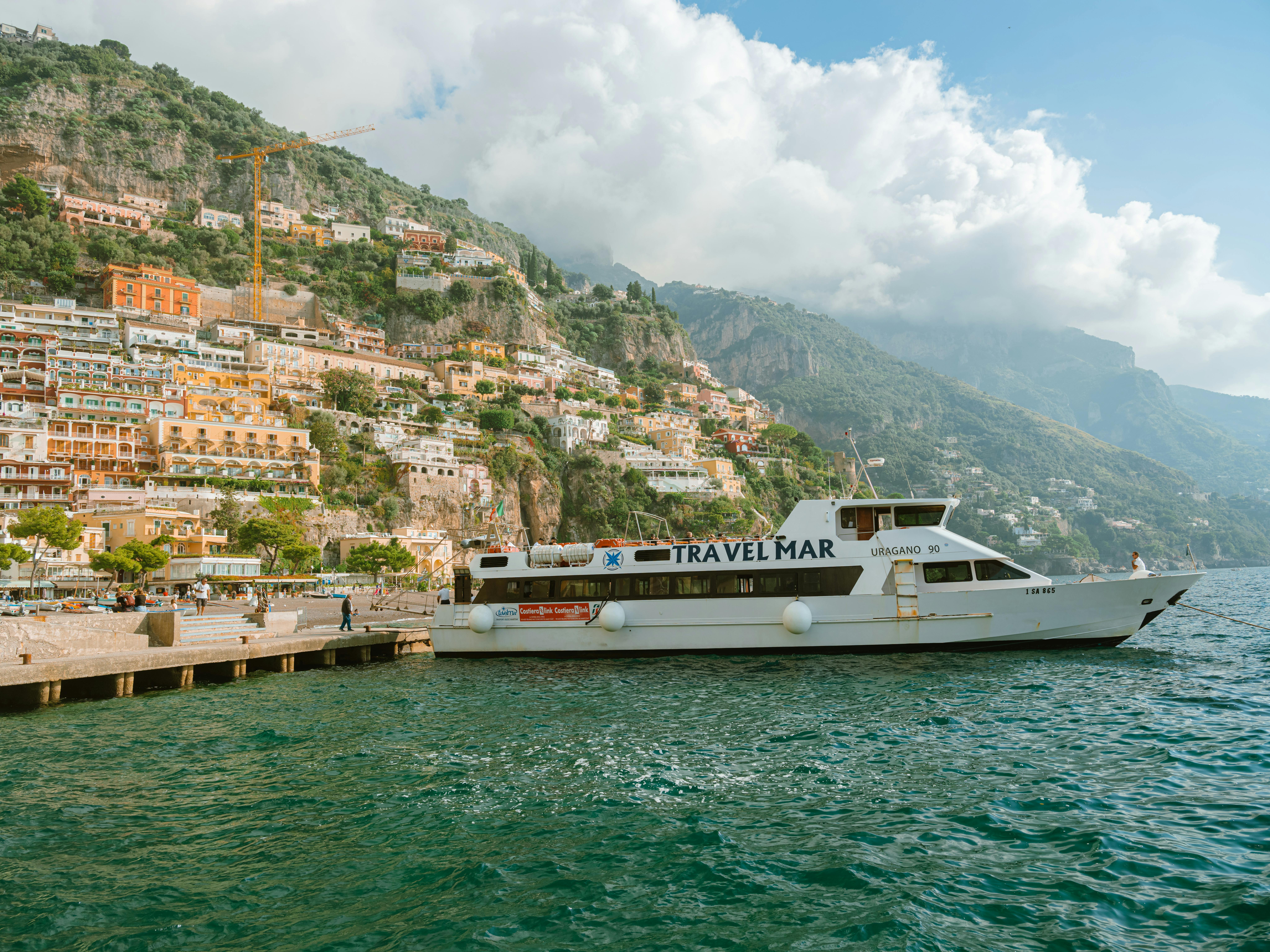 general travel generali travel insurance — Photo by Isaac Garcia on Pexels