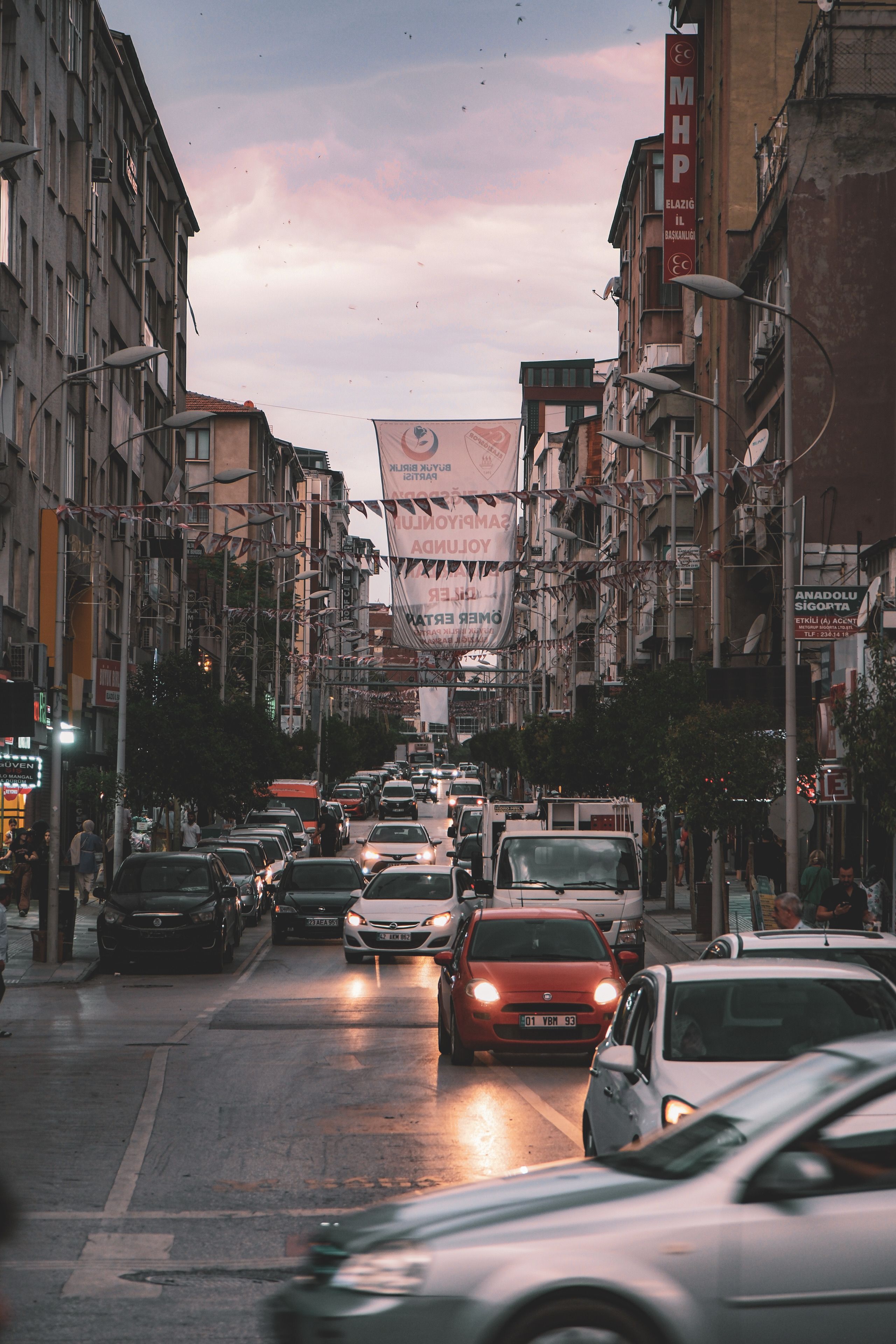 Cars on Street in City · Free Stock Photo