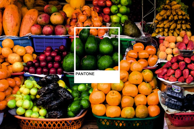 Vibrant assortiment de fruits sur un marché extérieur à Santa Cruz de la Sierra