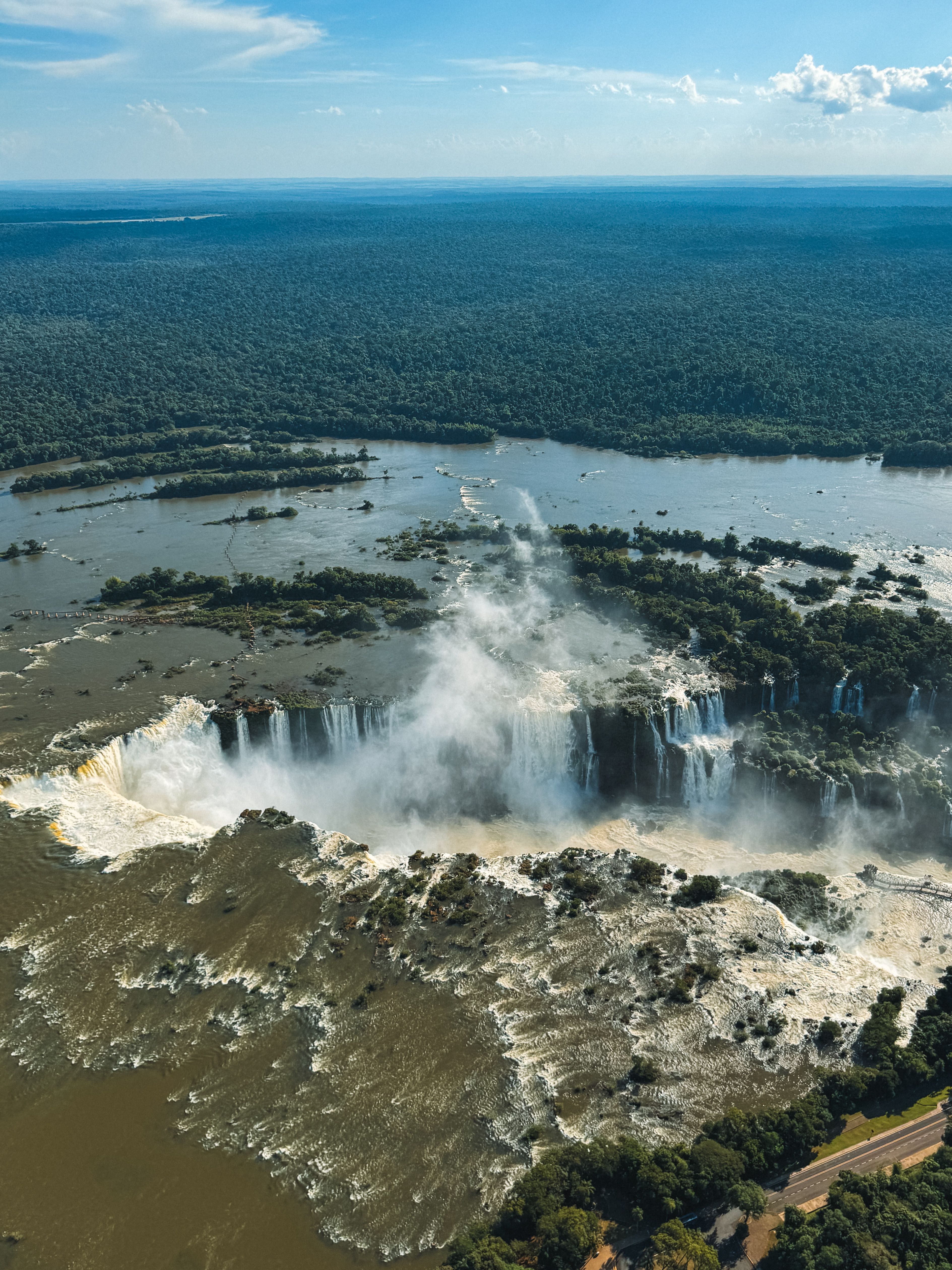 Les chutes d'Iguazú vues du ciel.