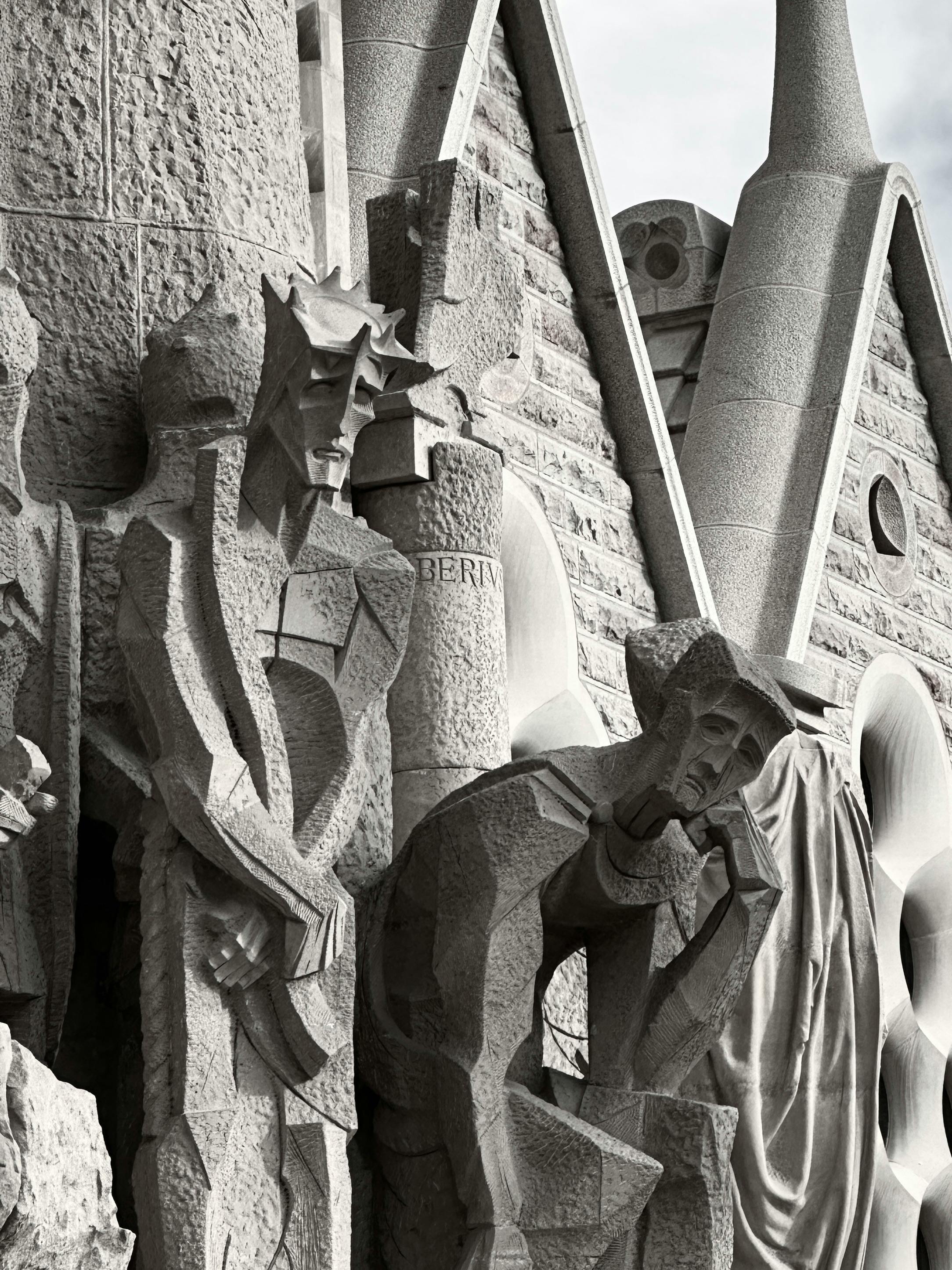 sagrada familia sculptures