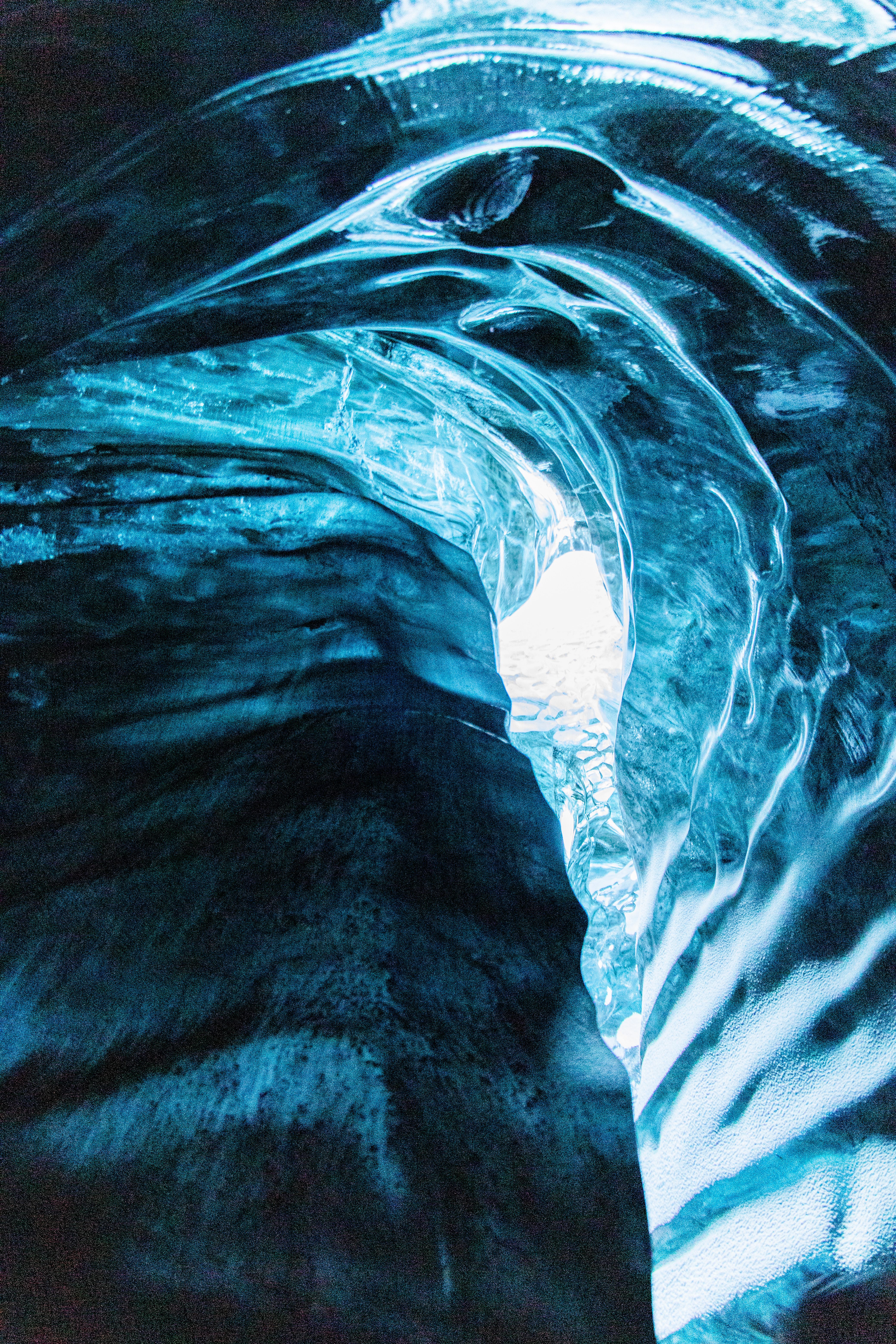 The Glacial Giants: A Realm of Ice and Wonder