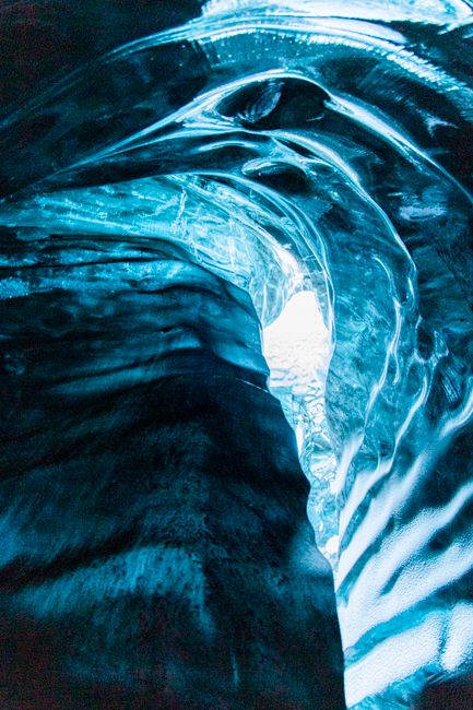 The Glacial Giants: A Realm of Ice and Wonder The Glacial Giants: A Realm of Ice and Wonder