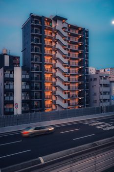 Futuristisches Atemberaubend & Osaka – Beeindruckendes Cyberpunk-Motiv