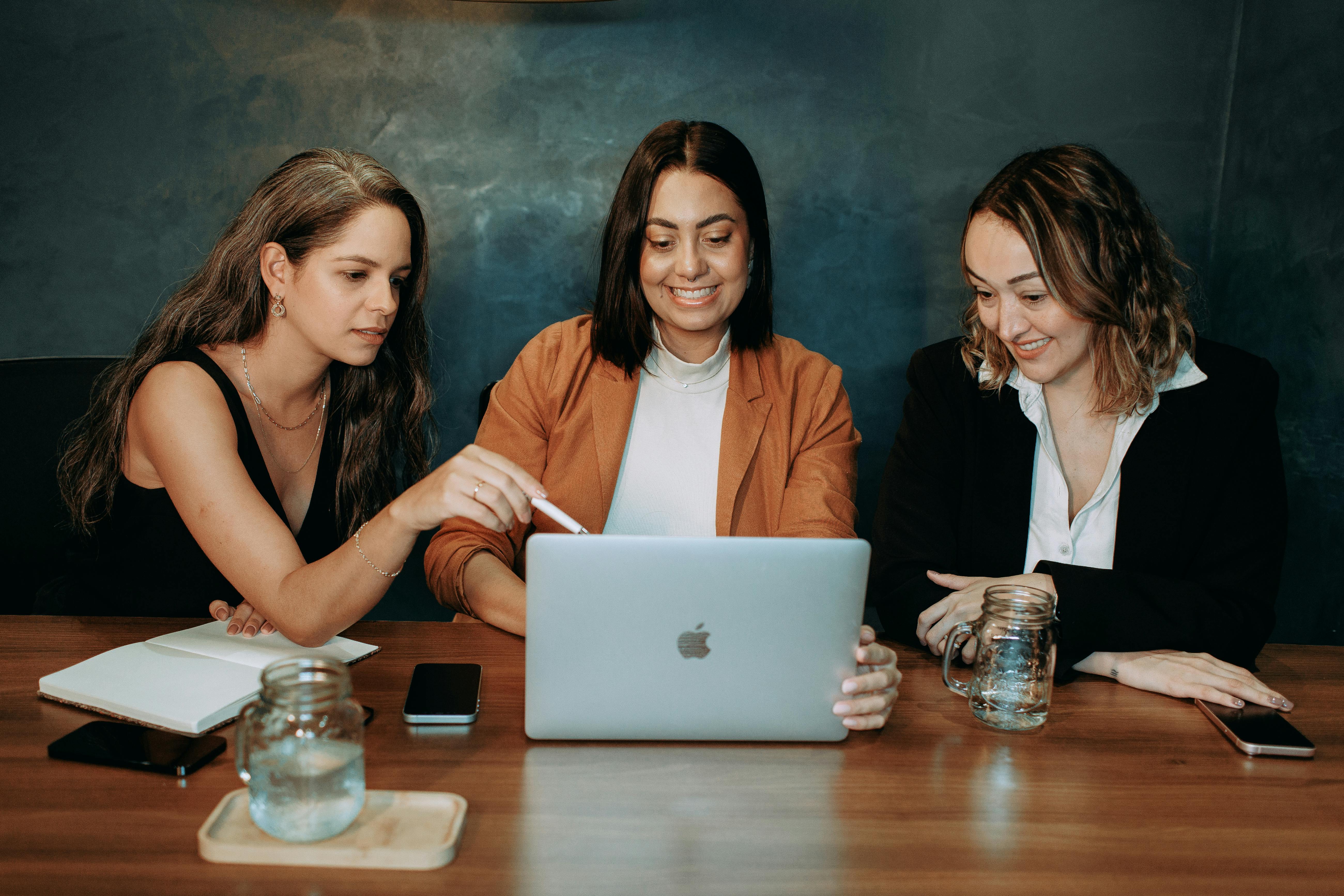 ฟรี คลังภาพถ่ายฟรี ของ kafe, กลยุทธ์, การทำงาน คลังภาพถ่าย