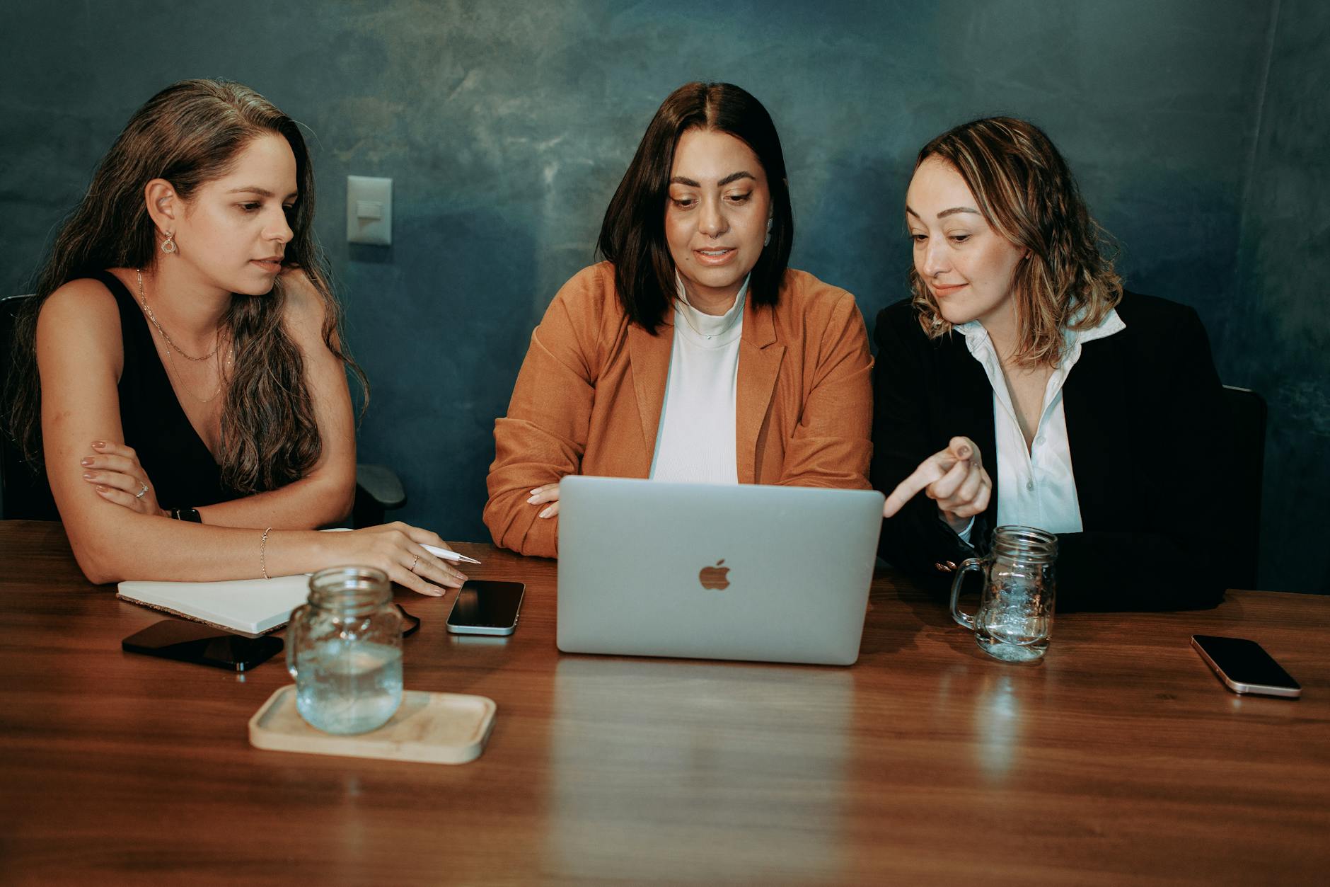 Explore Career Services and Alumni Network