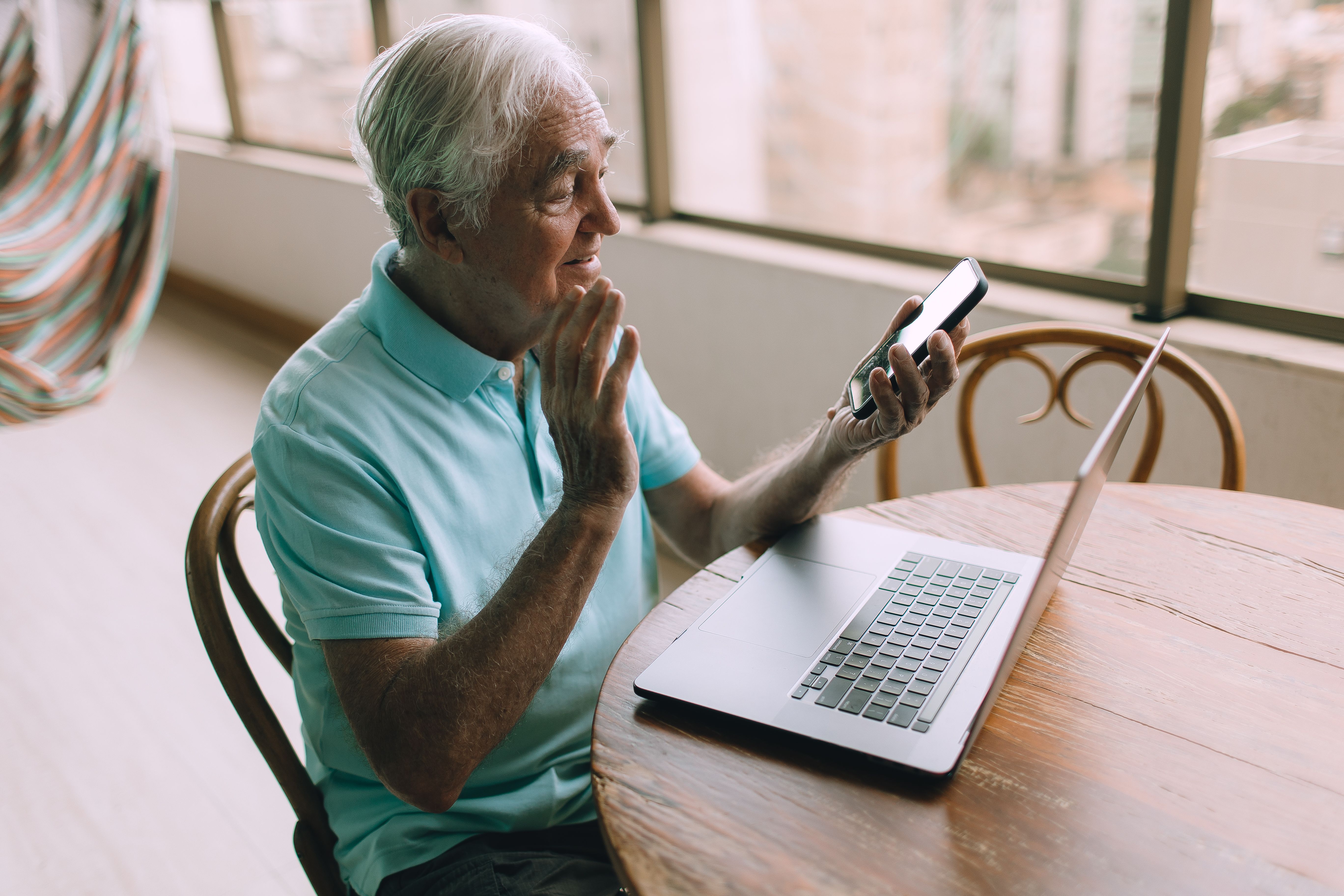Connecting Aging And Tech Revolutionizing Senior Health Monitoring