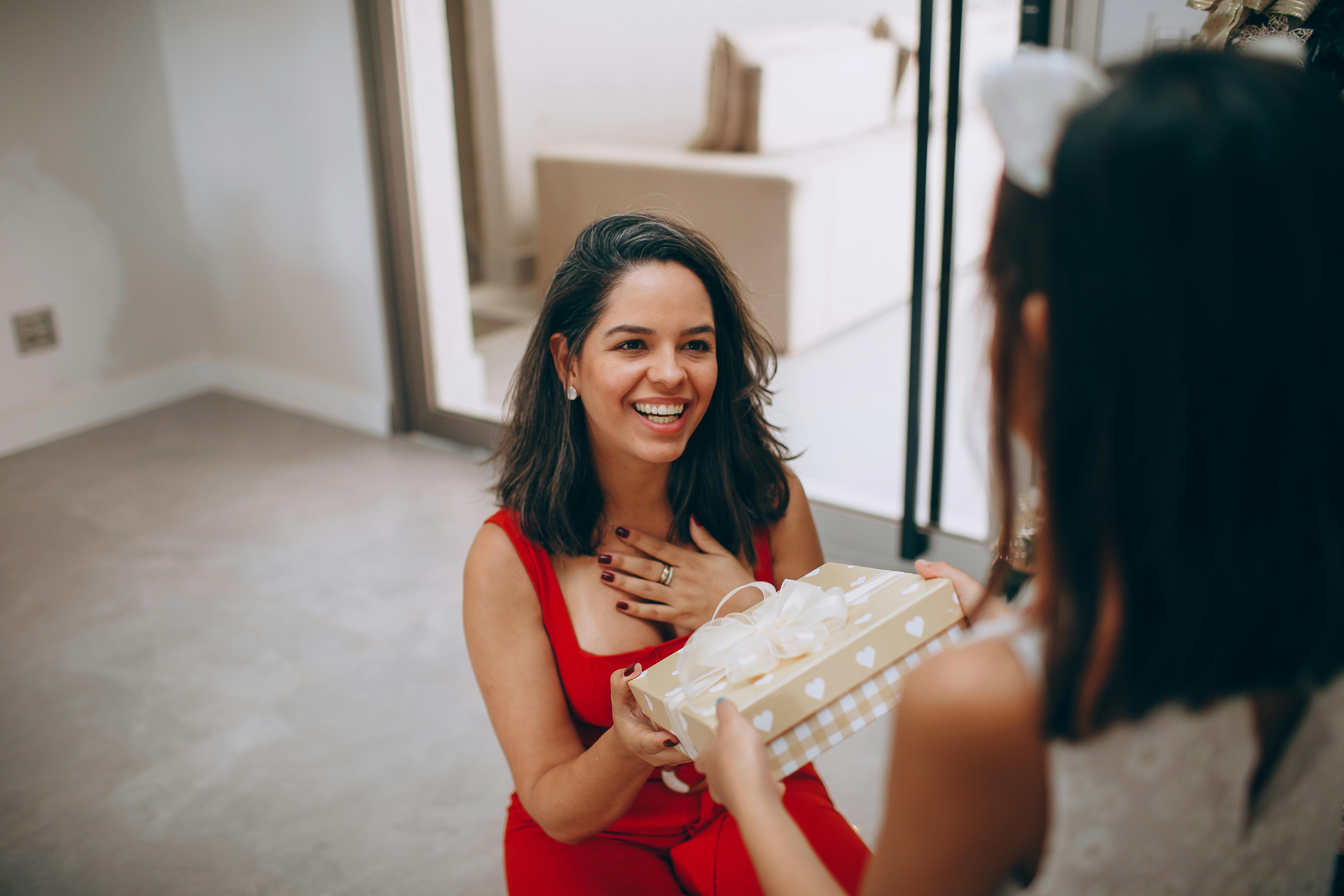 The Art of Giving: Exploring Generosity and Its Impact – WC