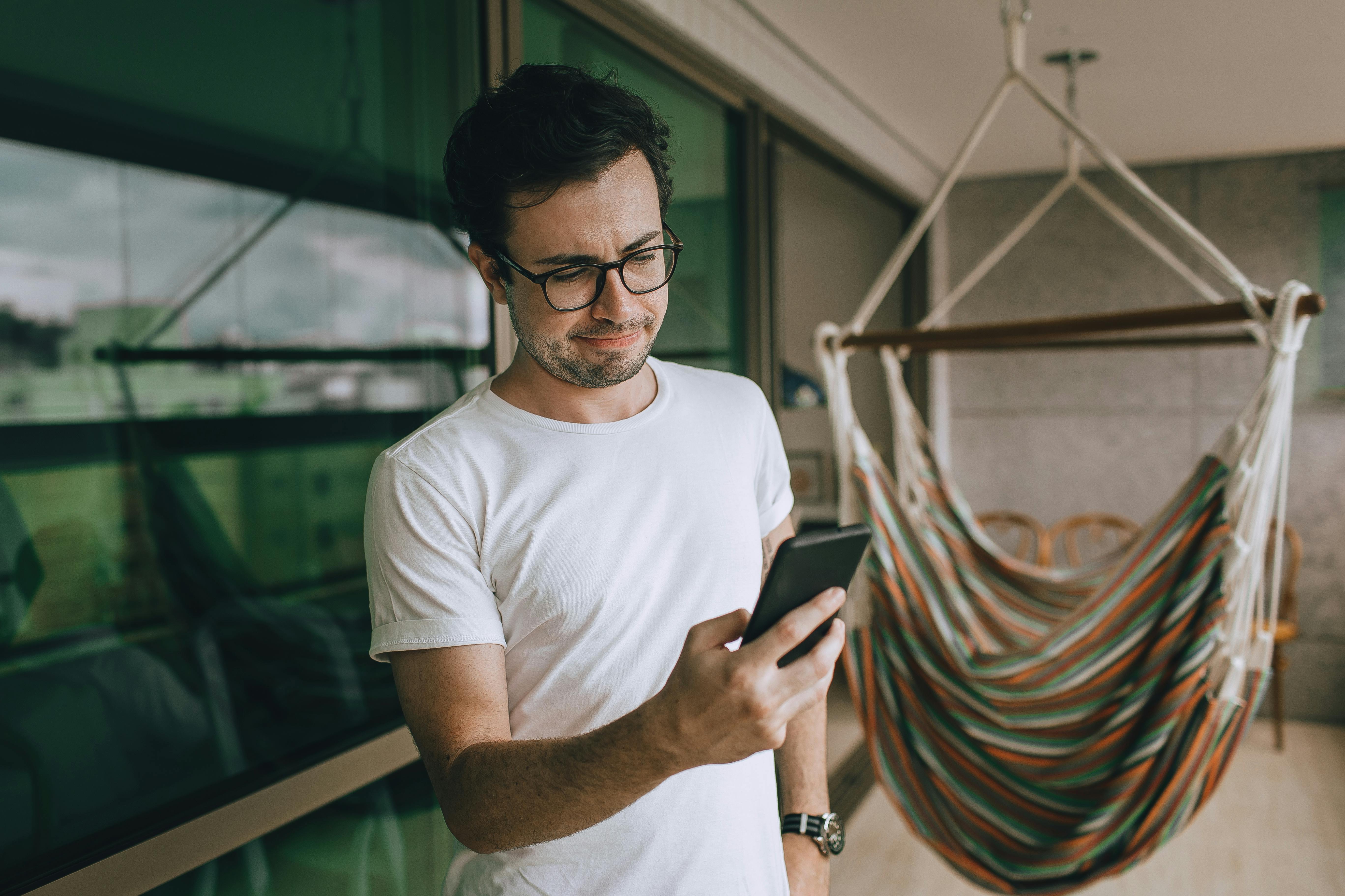 The 10 Best &amp; 10 Worst Times To Buy A Used Car — Photo by Helena Lopes on Pexels