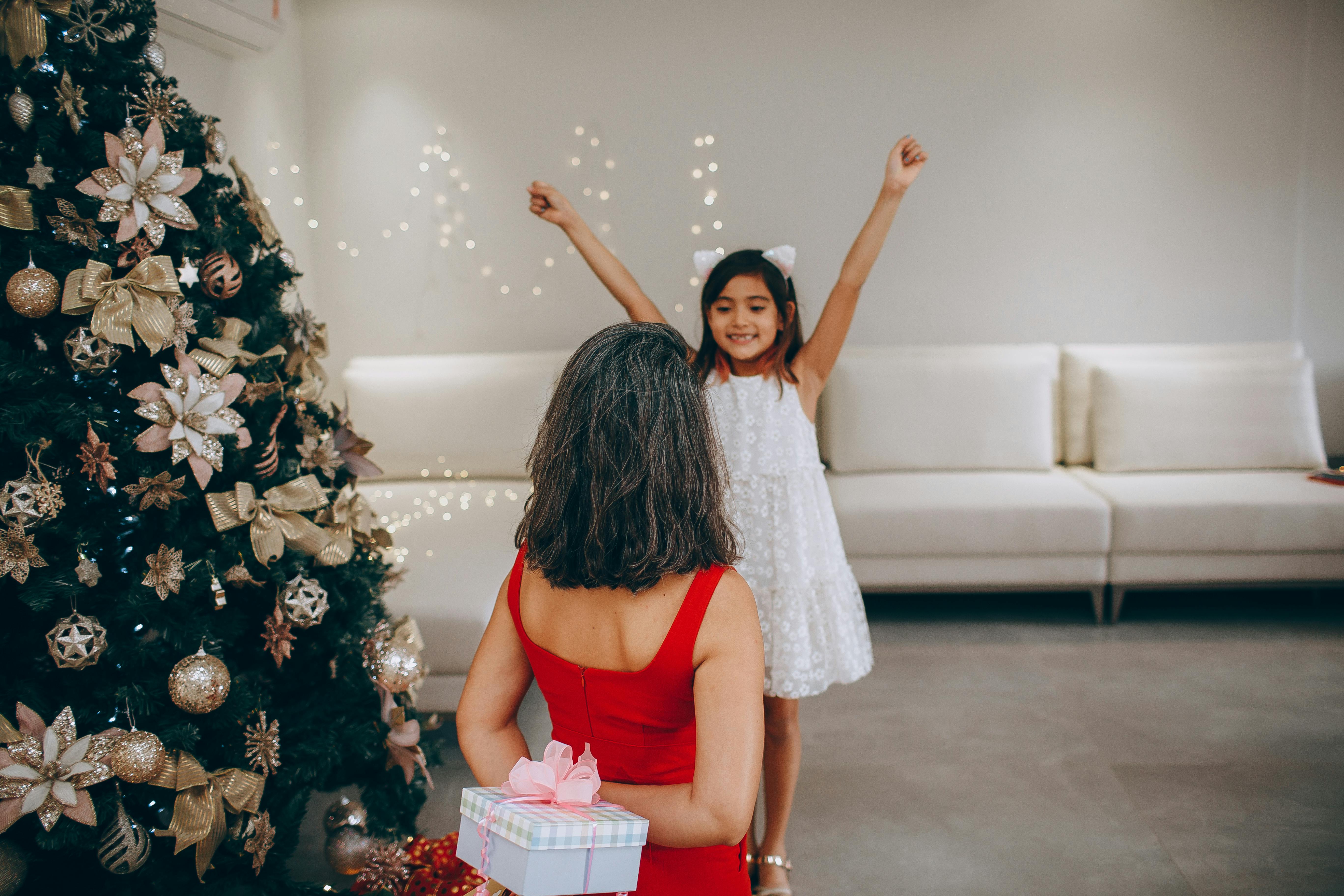 Mother’s Day Gift Guide: Best Beauty, Skincare, And Self-Care Gifts — Photo by Helena Lopes on Pexels
