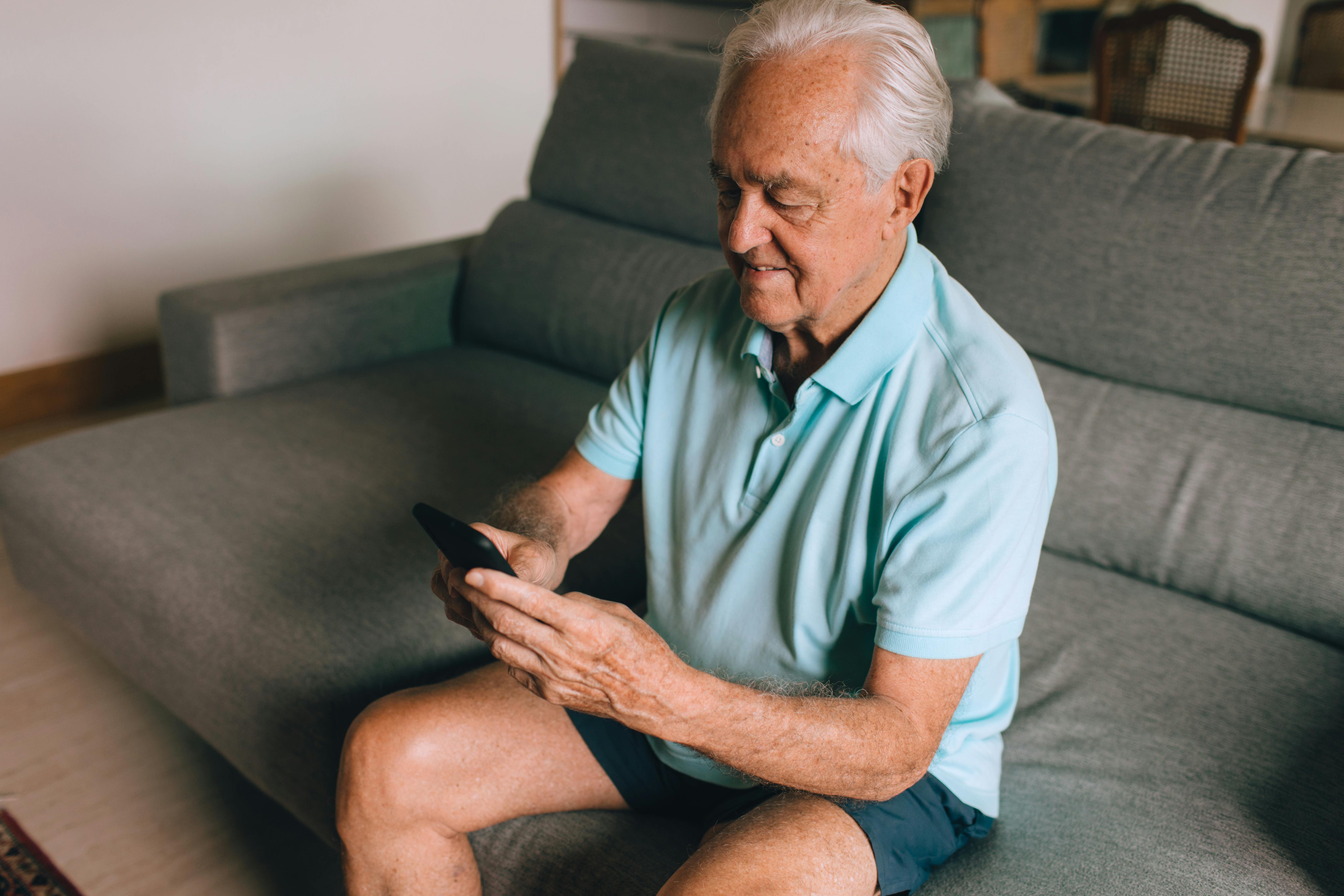 Digital therapy apps improve mental health support for college students - News — Photo by Helena Lopes on Pexels
