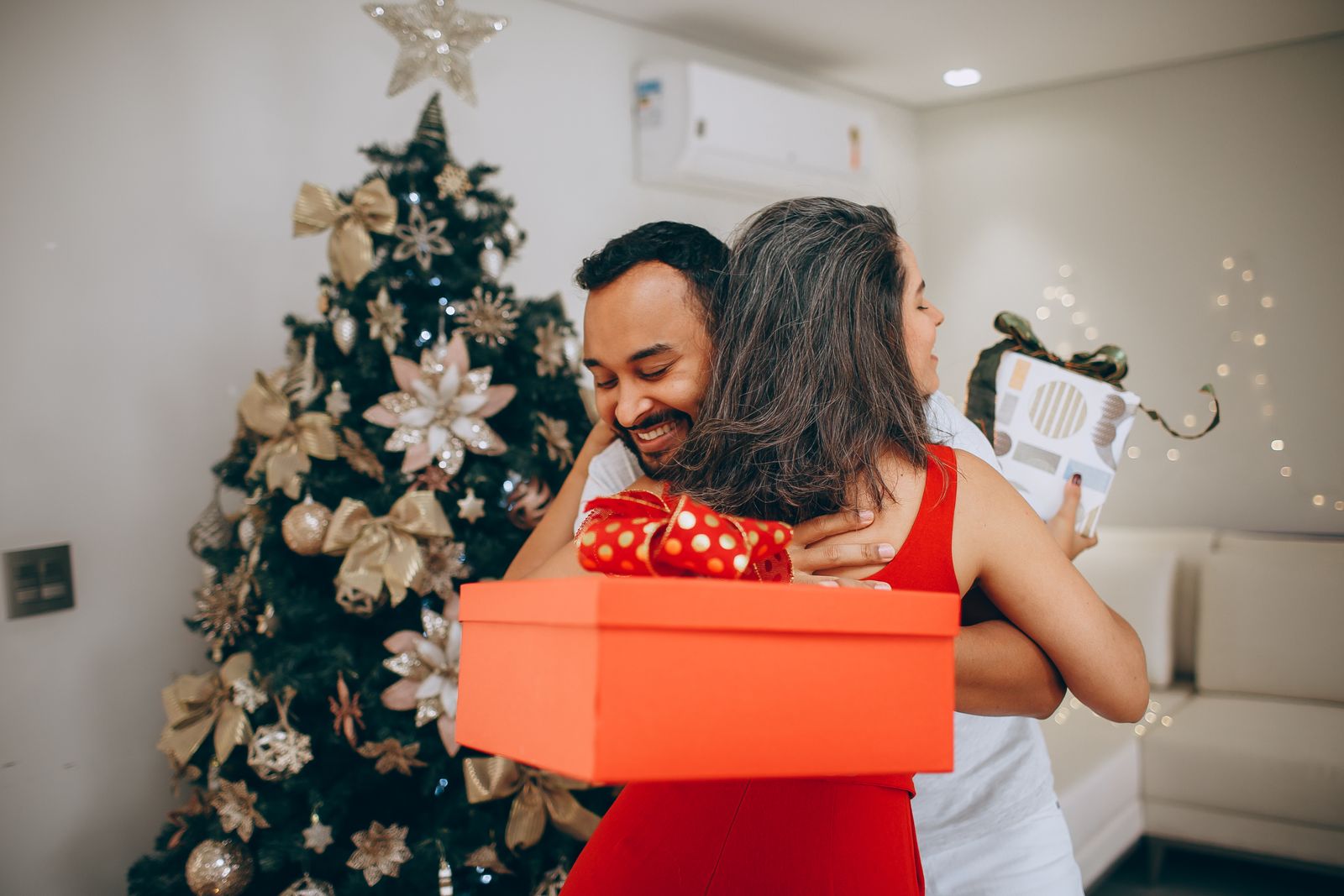 Presente para namorado no Natal: ideias baratas em 2026