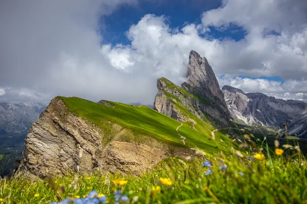 La crête inclinée de Seceda