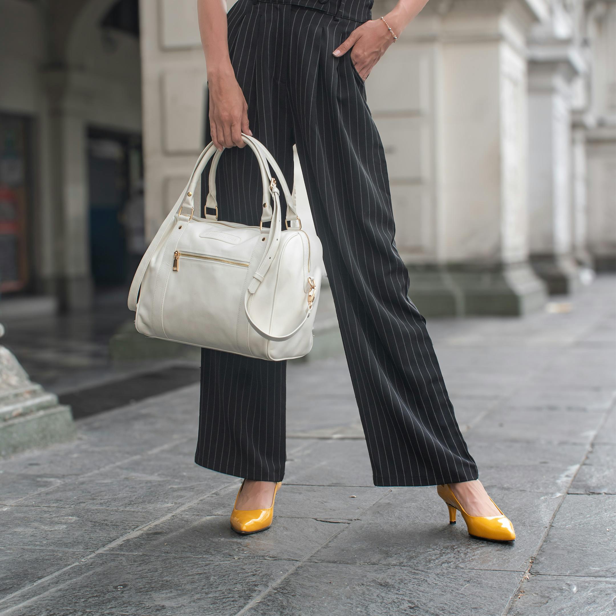 white alphabounce women's