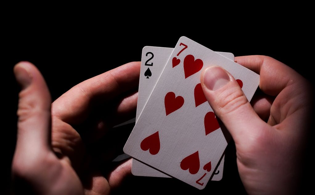 Online Casino: Spielautomaten und Live-Spiele im Überblick