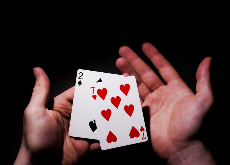 Online Casino: Spielautomaten und Live-Spiele im Überblick