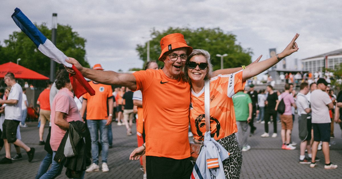 Why do the Netherlands wear orange when their flag isn't orange?
