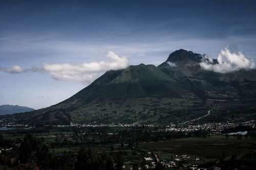 Free Ecuadorian Mountain Vista with Rolling Hills Stock Photo