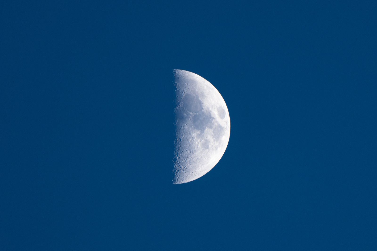 Half Moon Example Half Moon · Free Stock Photo