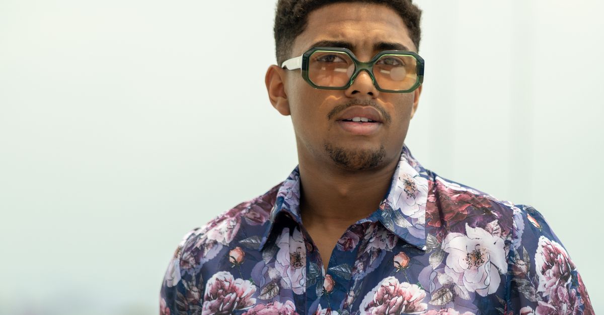 Chemise Motif Homme : Tendances et Guide d’Achat