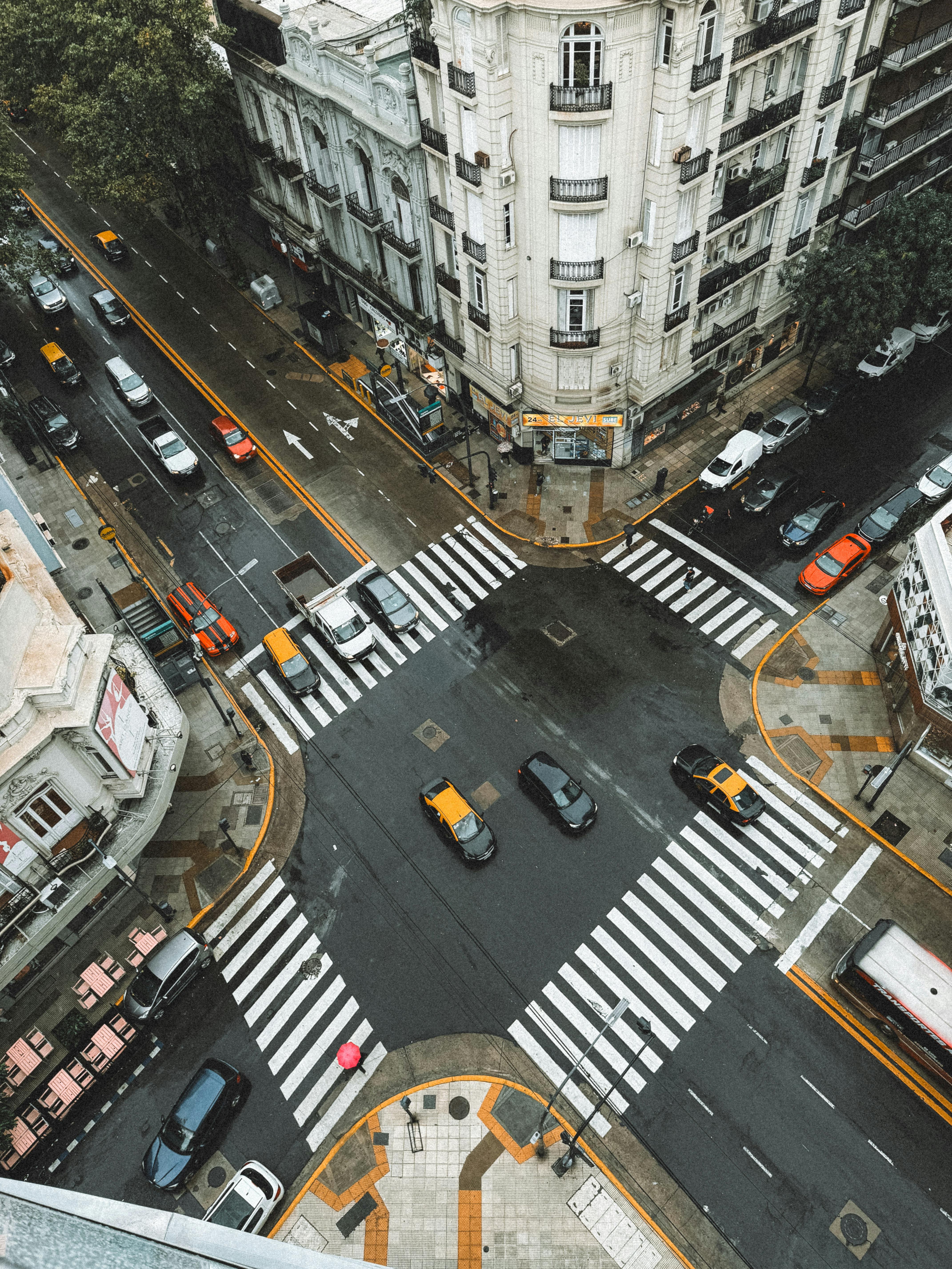 Crossing on a Street Seen From Above · Free Stock Photo