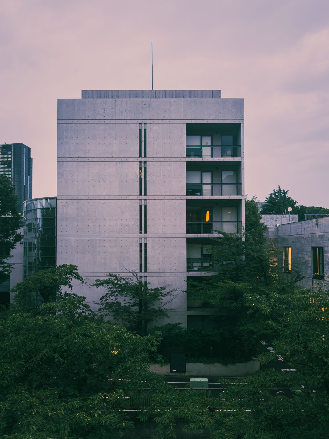 Concrete Rectangular Apartment Building with Balconies · Free Stock Photo
