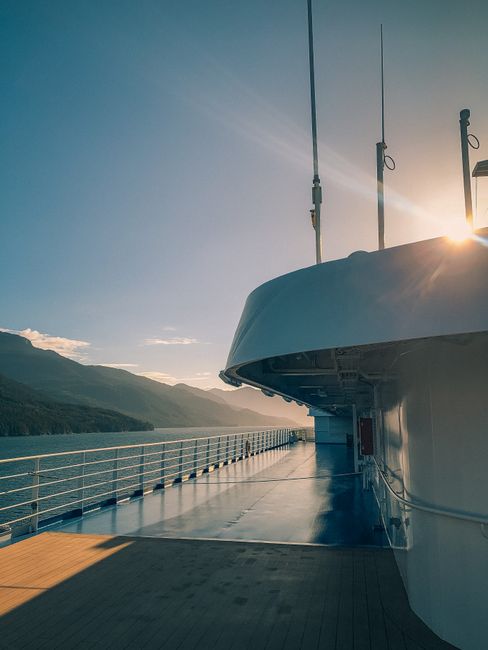 Top Tips for Ensuring Comfort and Safety During Your Alaskan Voyage