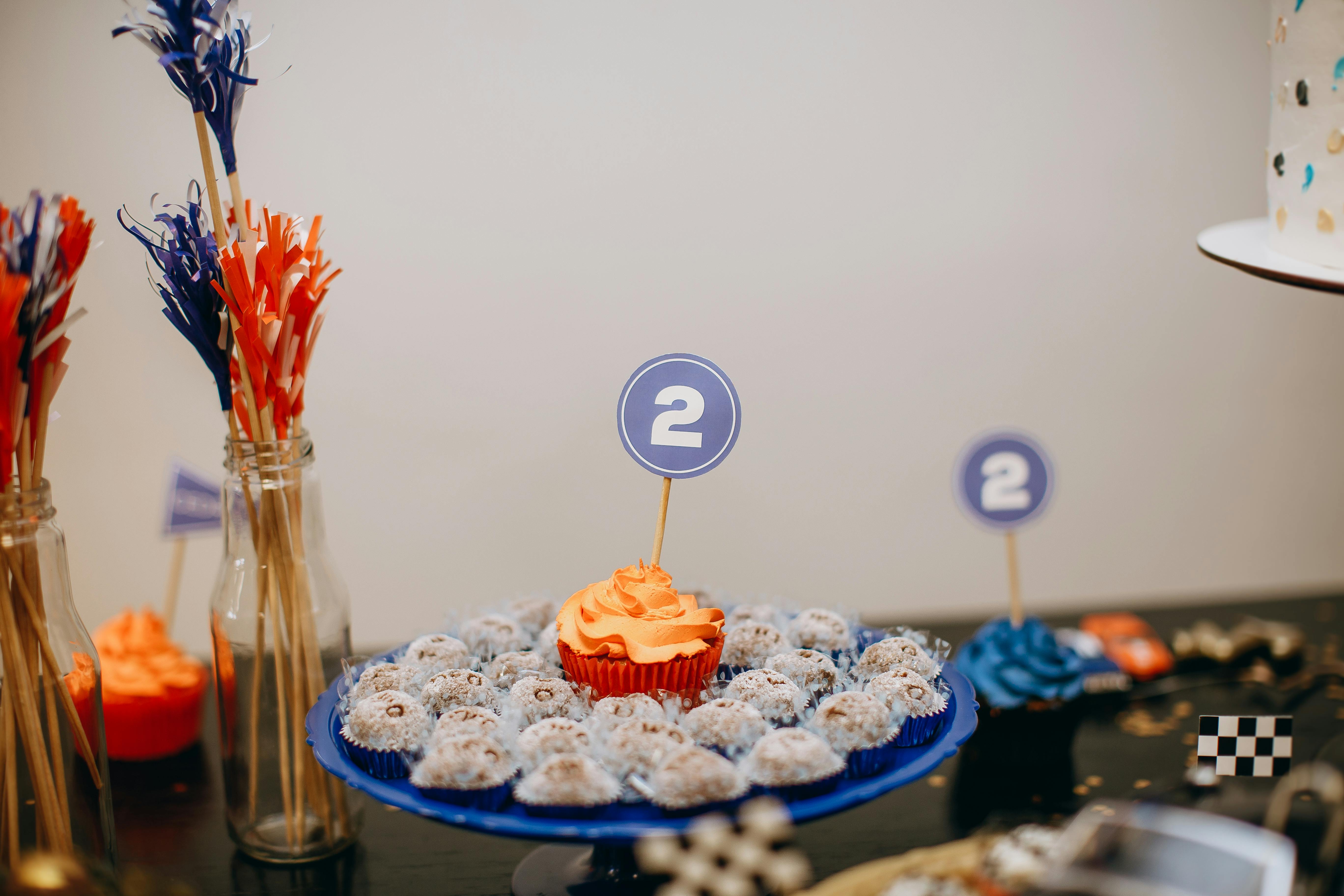 cupcakes on plate for birthday