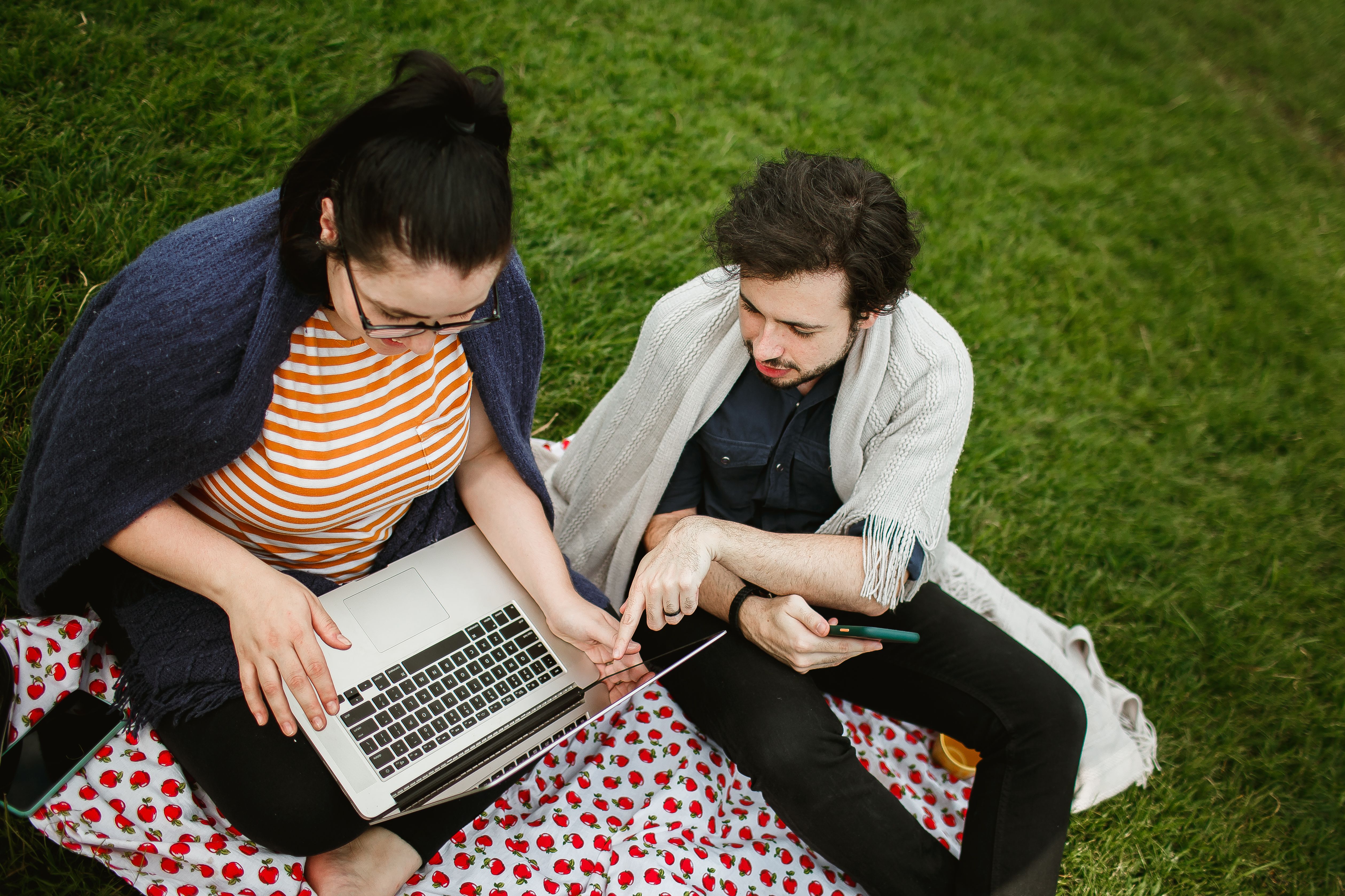 Pardee Affiliate Researcher Tackles Civic Engagement in a Changing Digital World — Photo by Helena Lopes on Pexels