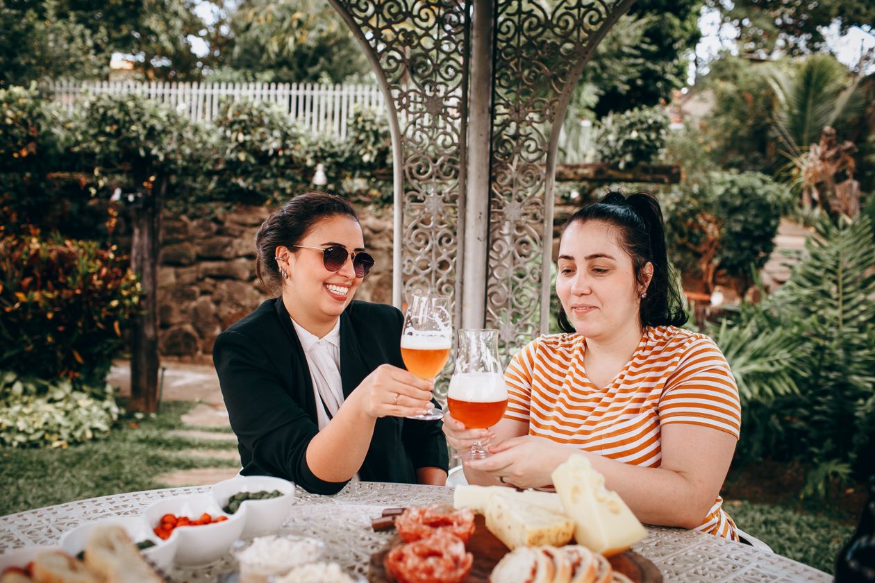 Garden brunch with drinks and food