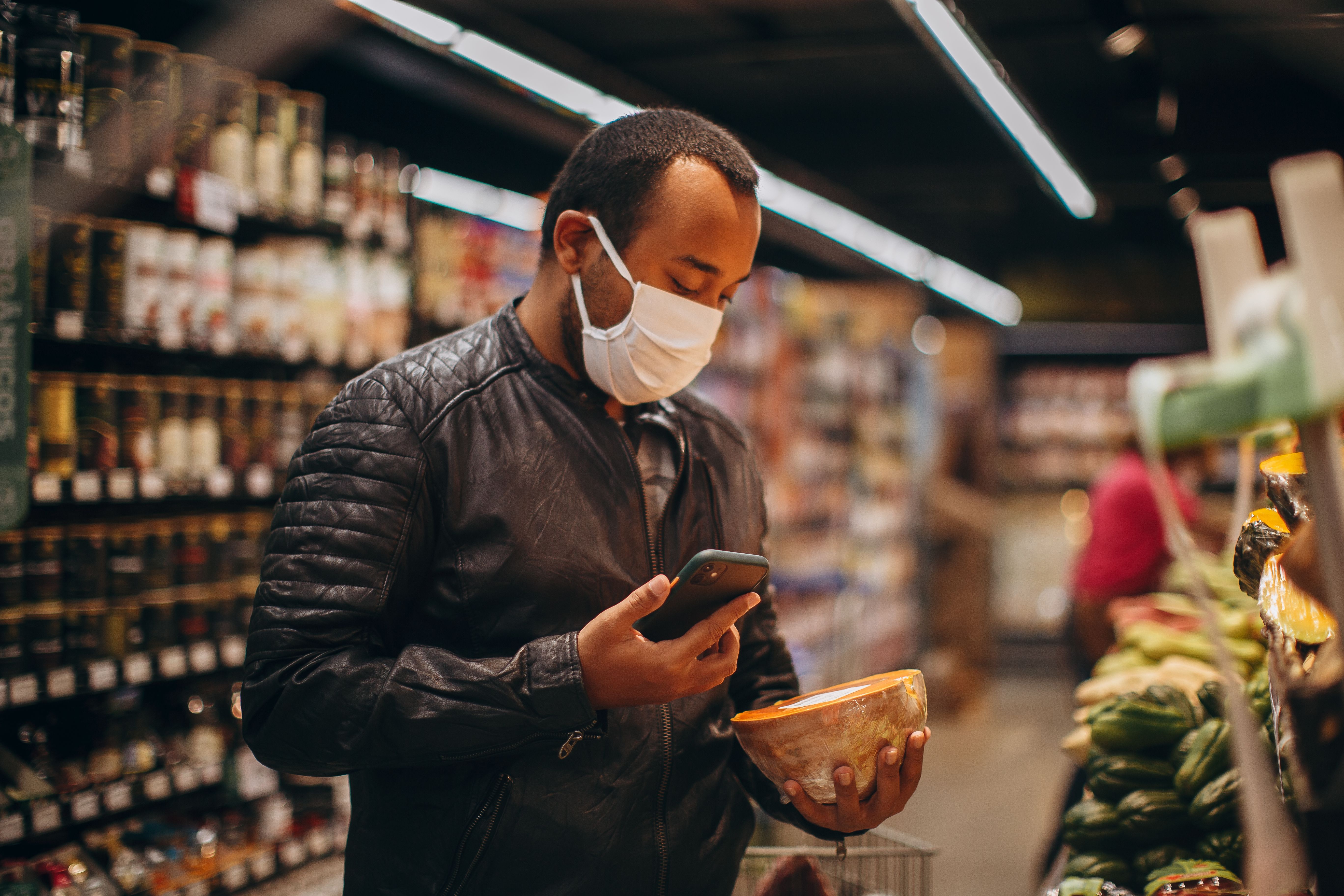 general lifestyle shop phone number — Photo by Helena Lopes on Pexels