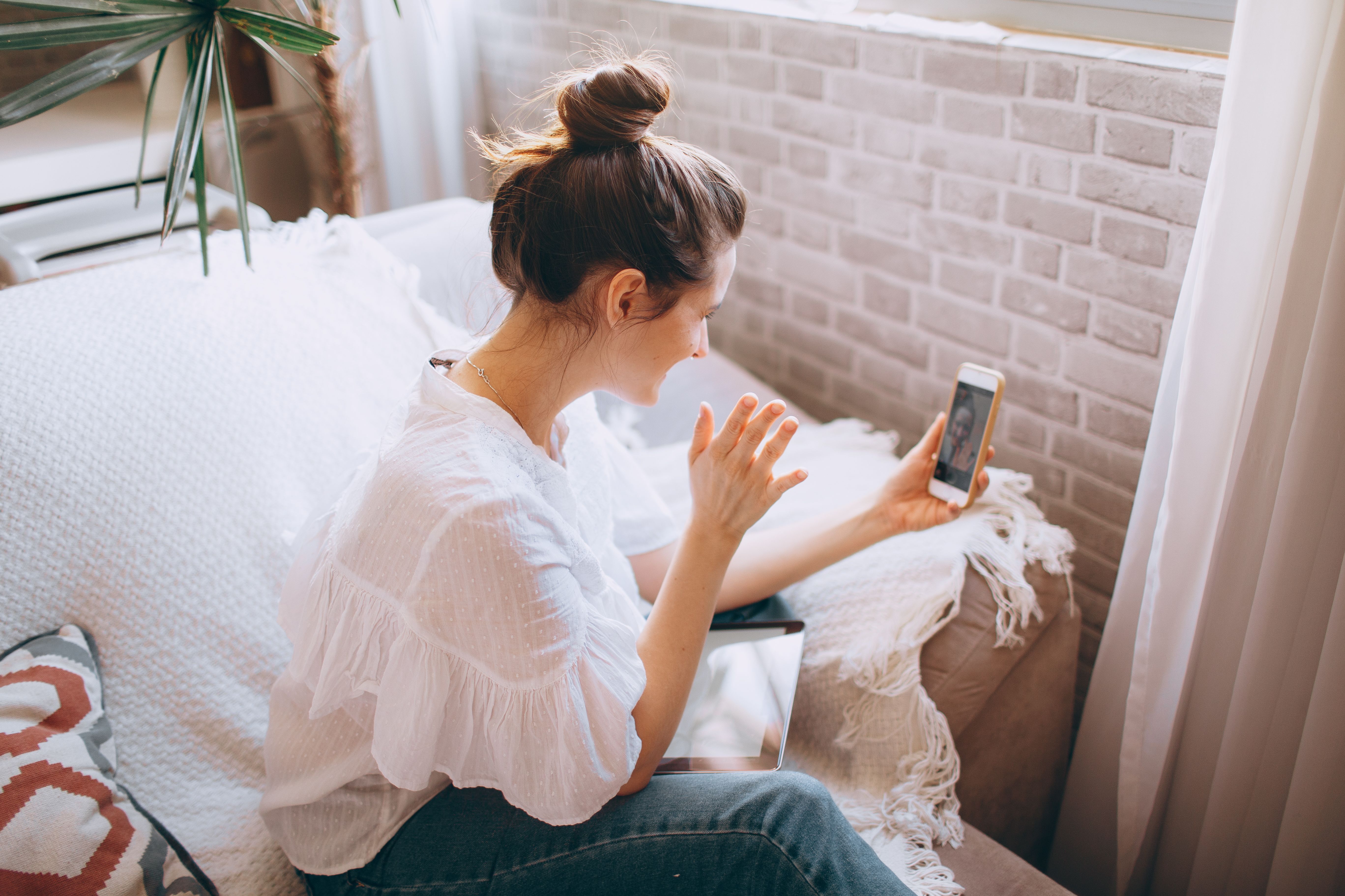 Say bye to doomscrolling, experts say these grandma hobbies and crafts are trending — Photo by Helena Lopes on Pexels