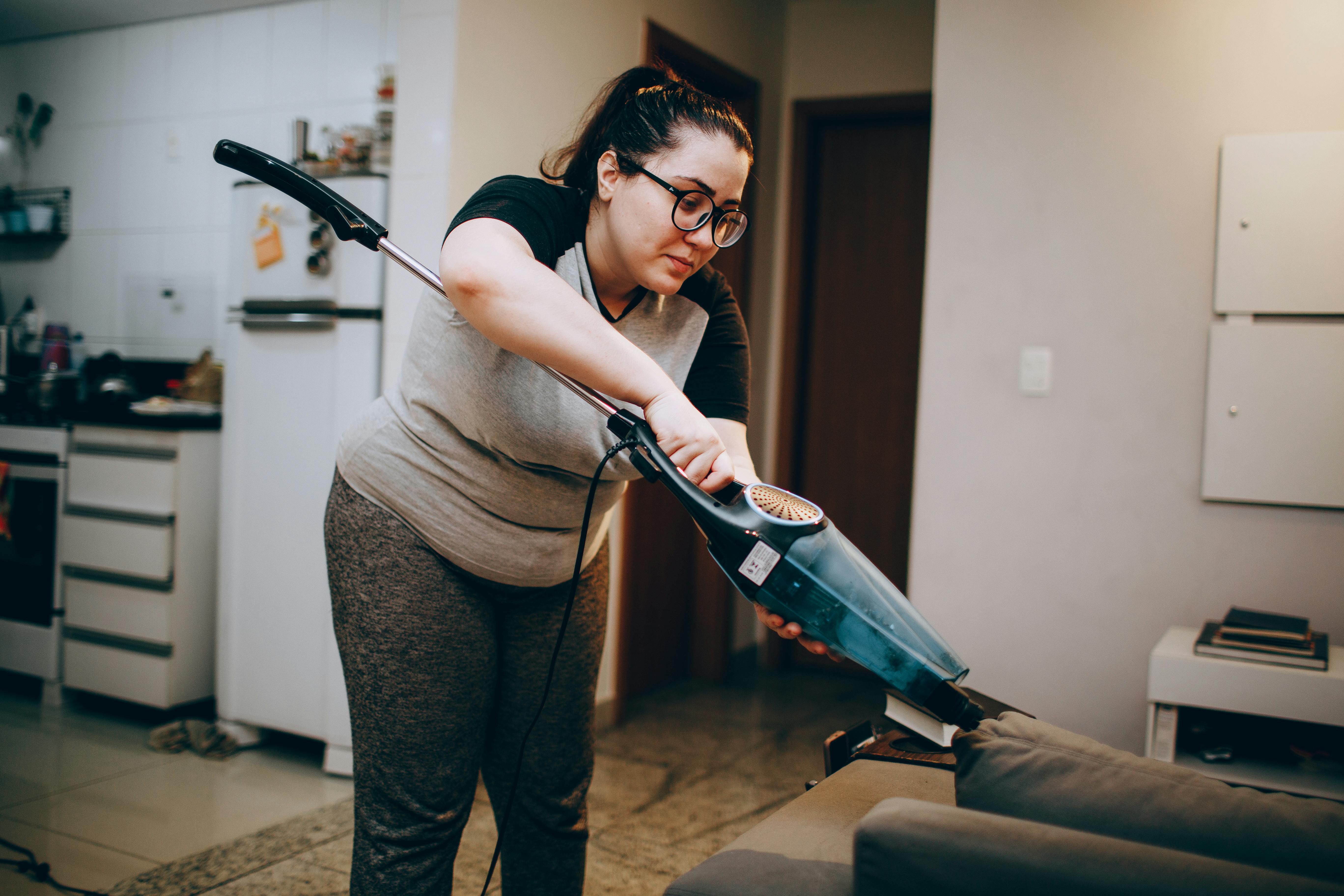 cleaning declutter — Photo by Helena Lopes on Pexels