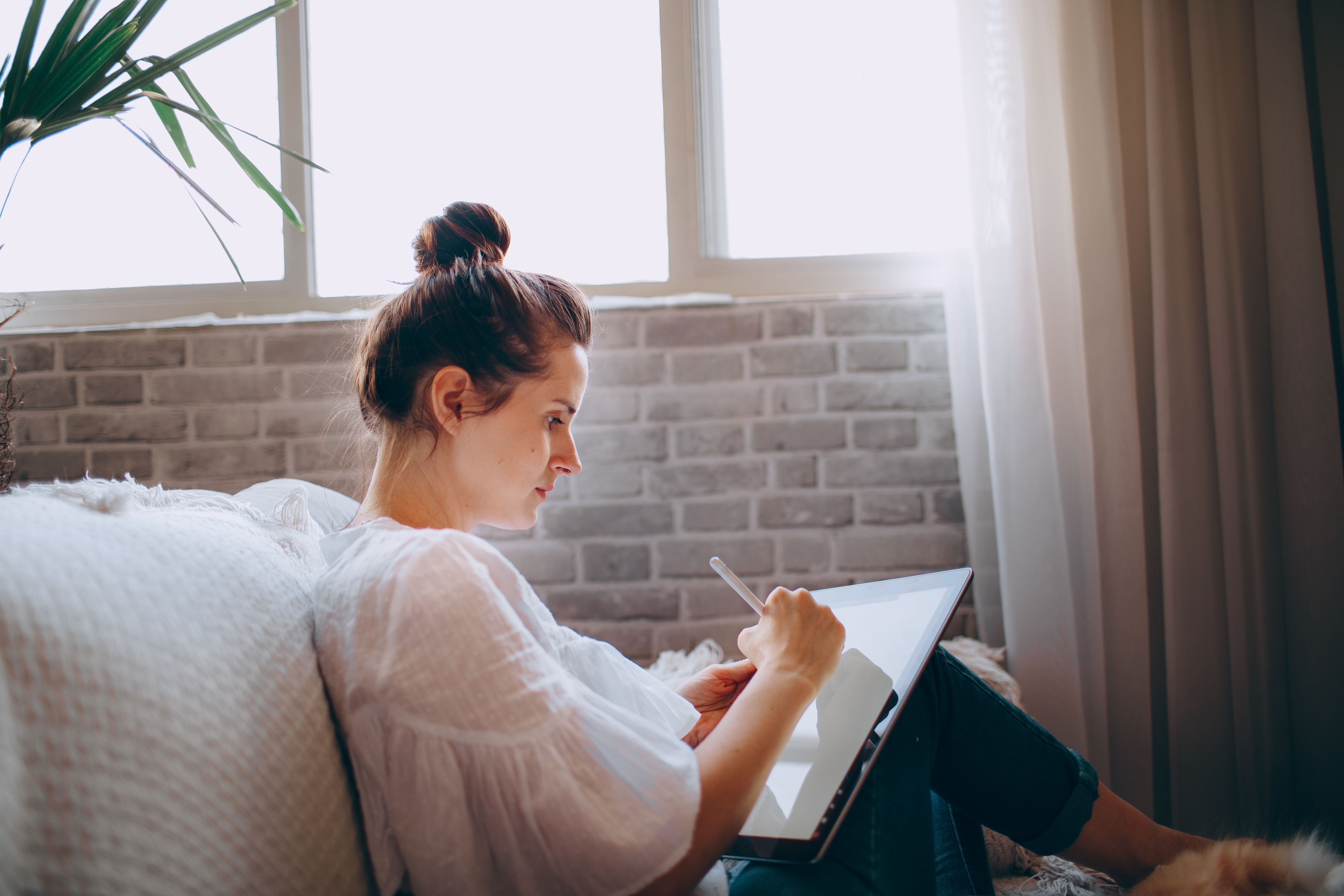 pexels-photo-27176710 Fusion5 Windows Tablet Similar Picks: What to Compare Before Buying