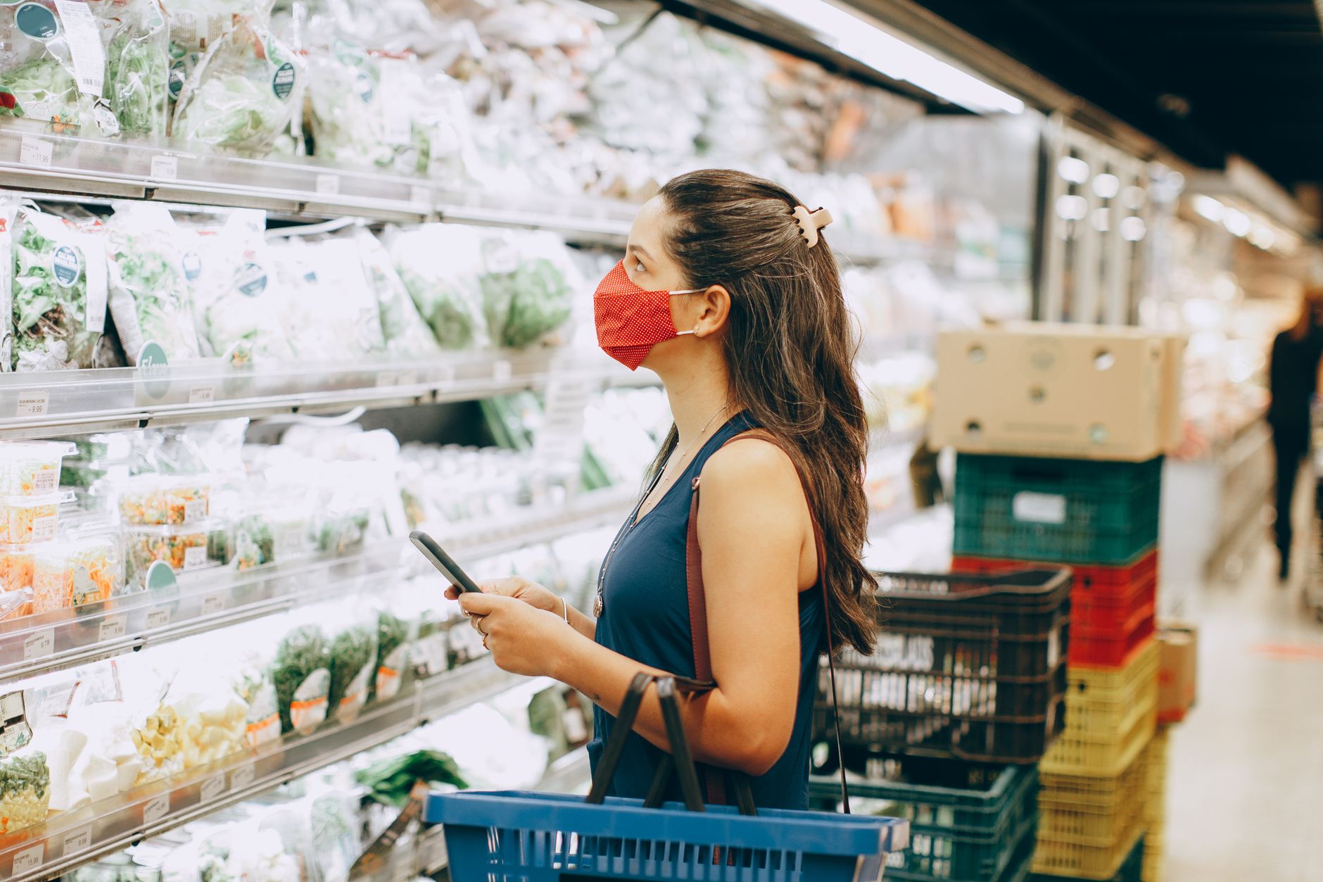 Thị trường FMCG Việt Nam 2026: Phục hồi, cạnh tranh và chiến lược