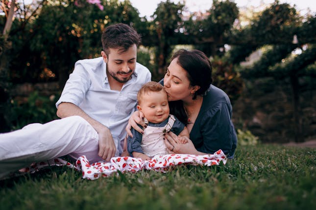 Aile İçi Uyum ve Mutluluğun Anahtarları Aile İçi Uyum ve Mutluluğun Anahtarları