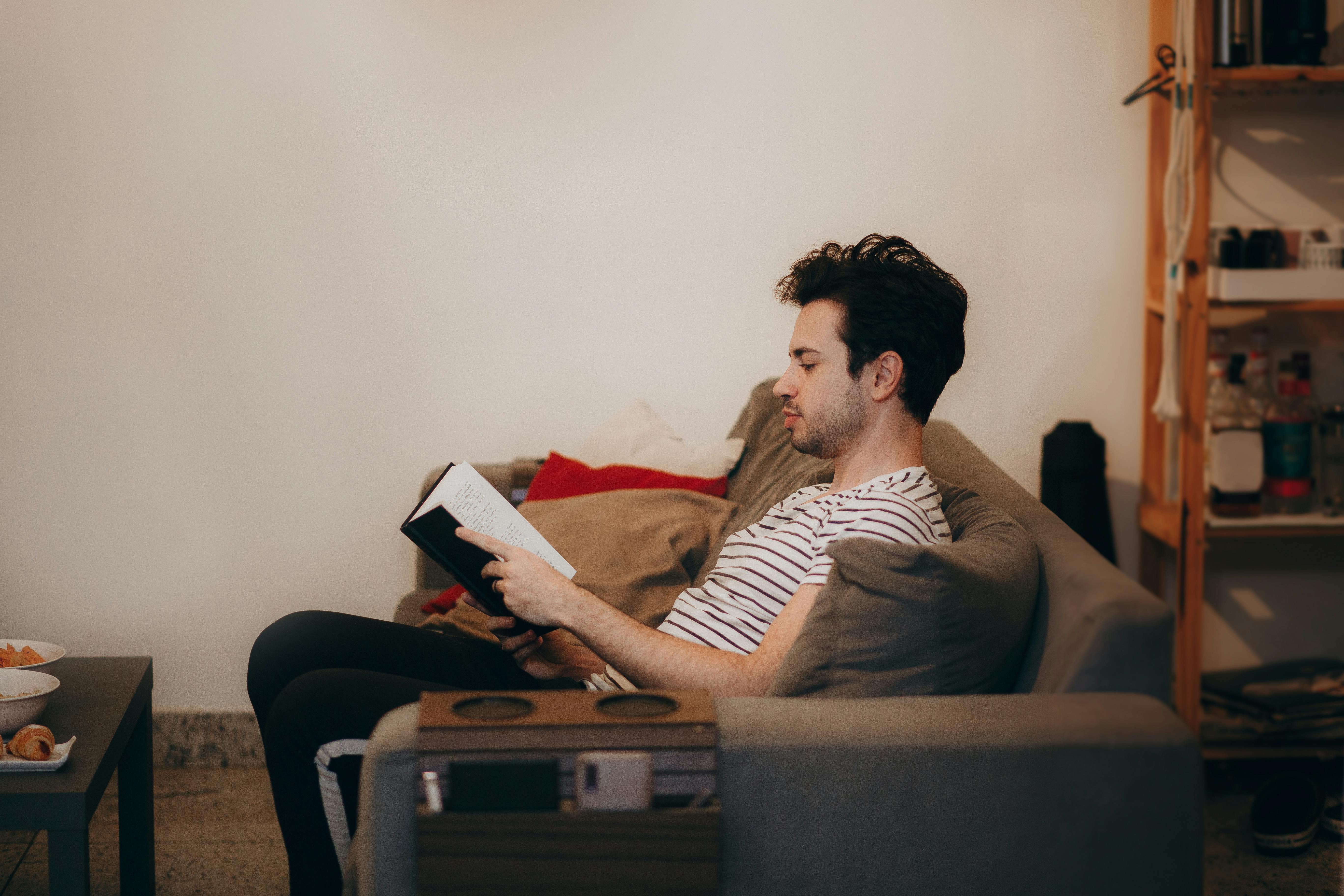 28 Self Development Books To Change Your Life In 2026 — Photo by Helena Lopes on Pexels