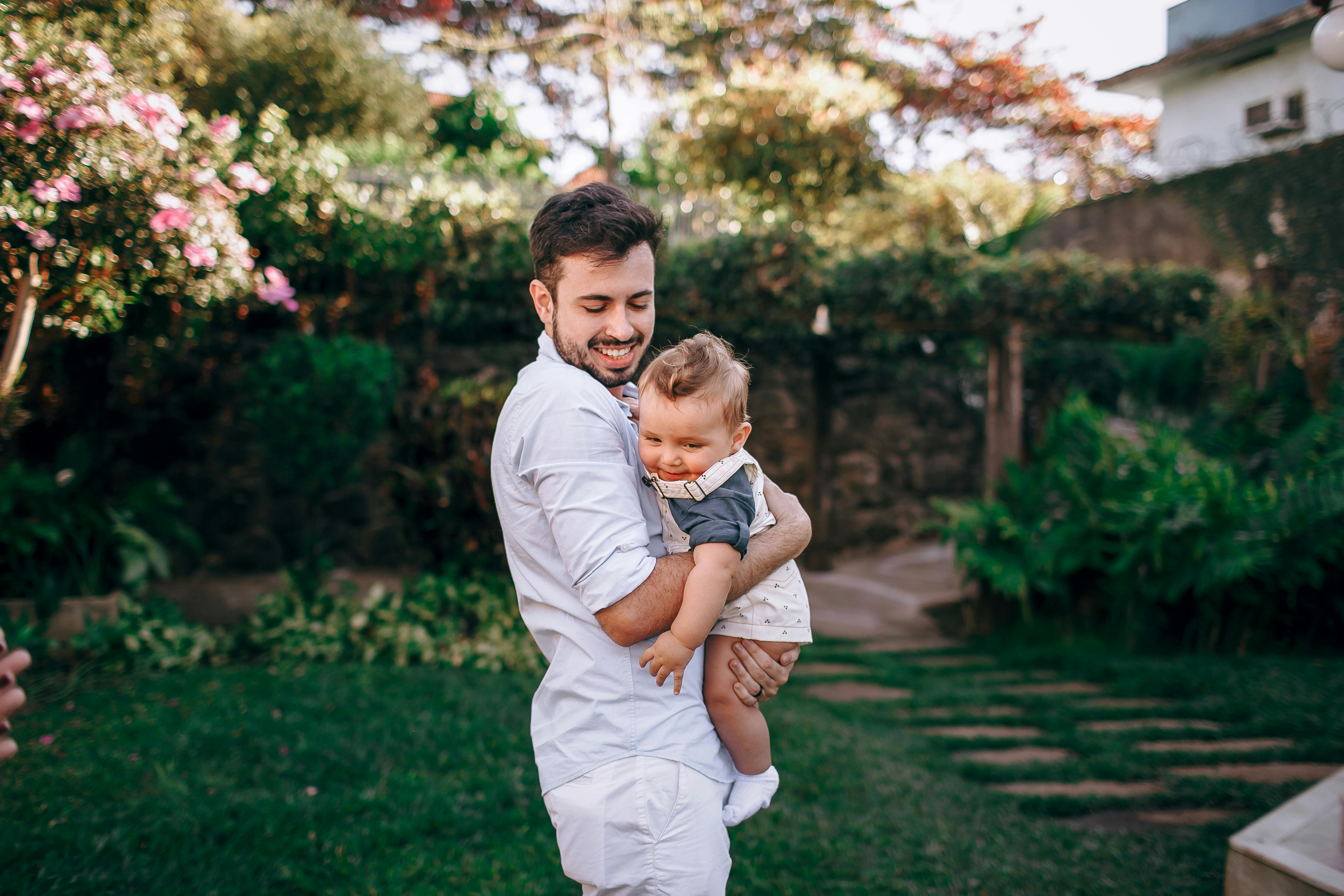 family law, child custody, alimony, legal separation, prenuptial agreements, divorce and family law, divorce law — Photo by H