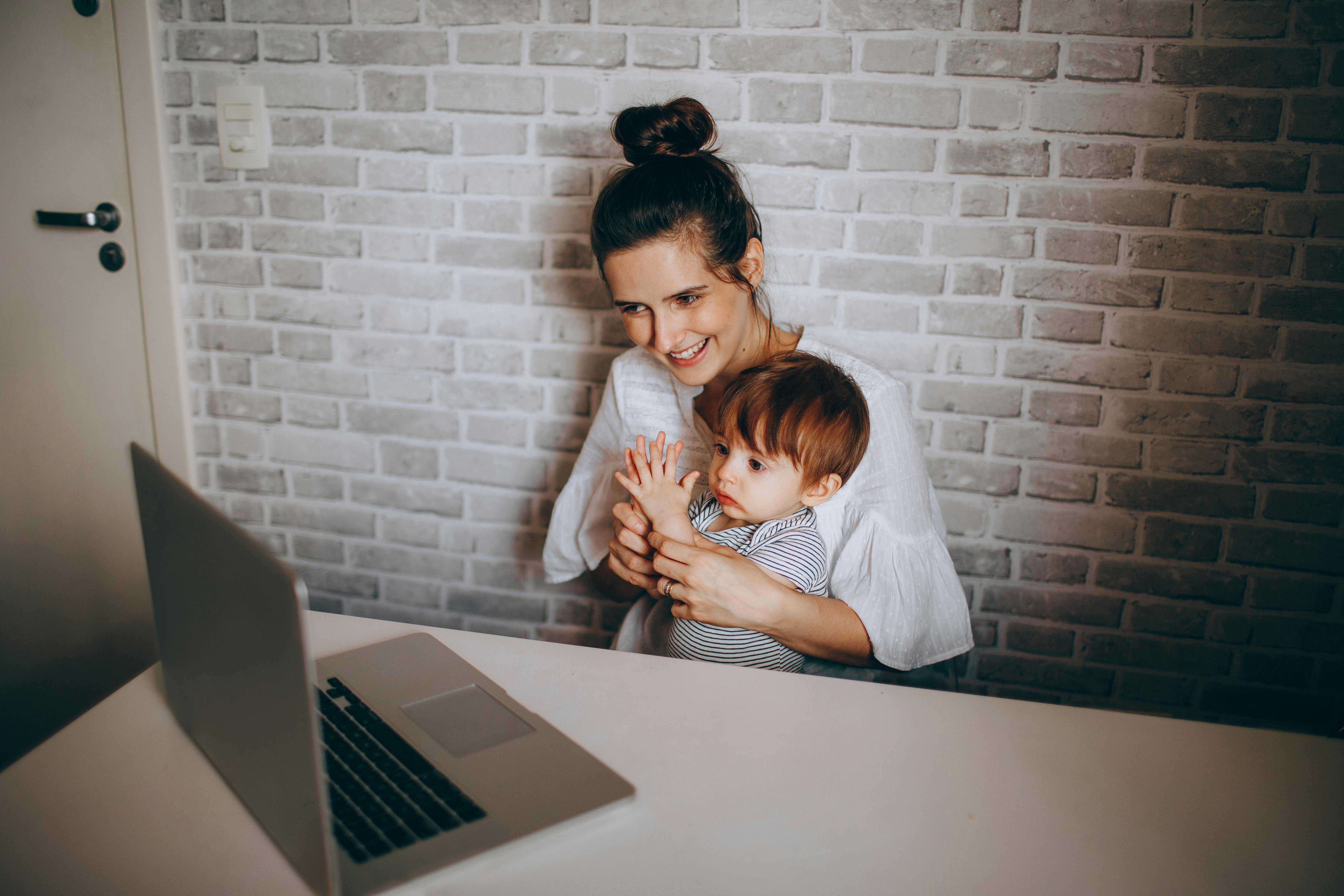 Layton Home Show connects you with DIY &amp; home improvement experts — Photo by Helena Lopes on Pexels