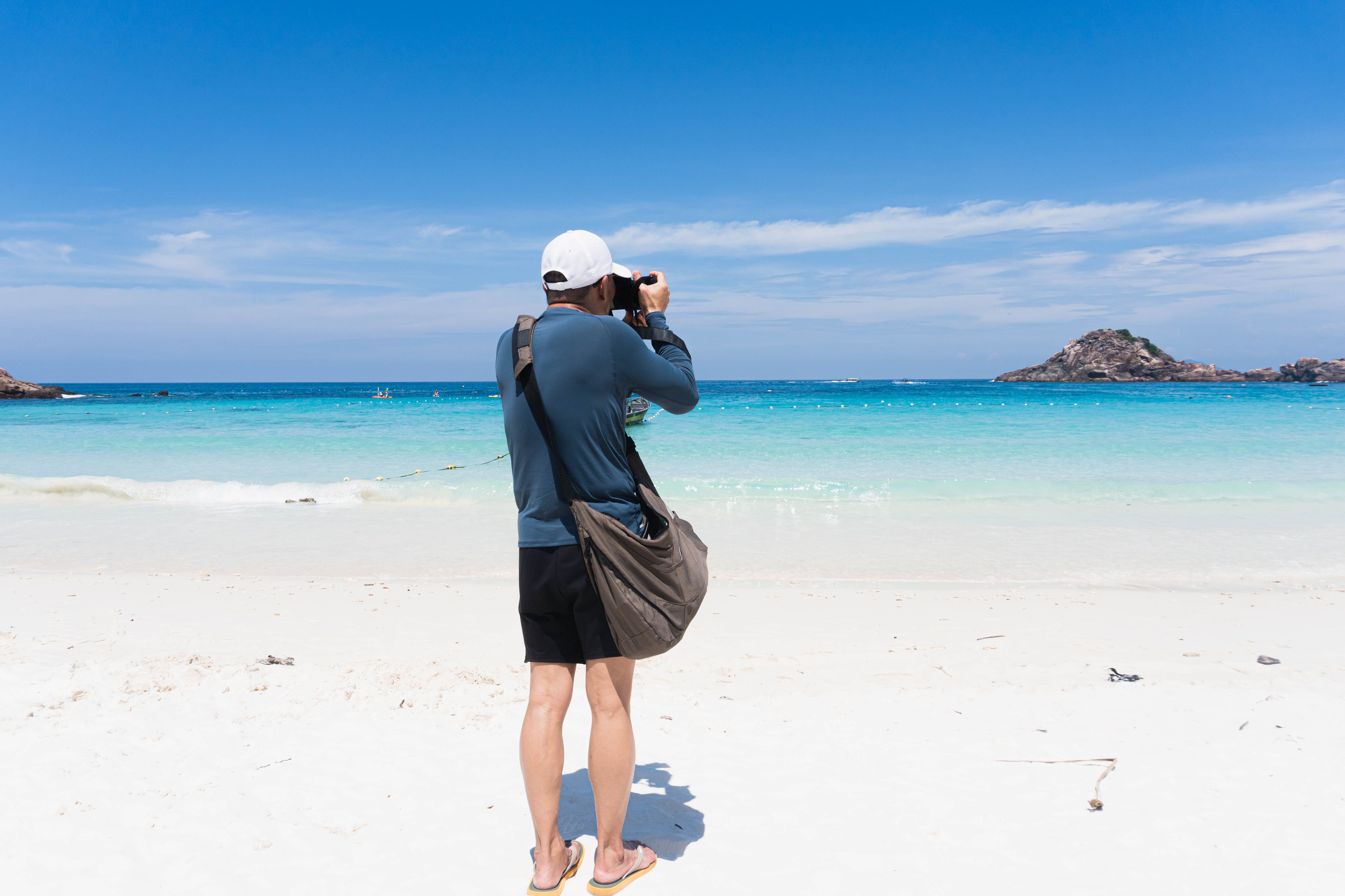 Urlaubsfoto am Strand – Kompaktkamera im Einsatz