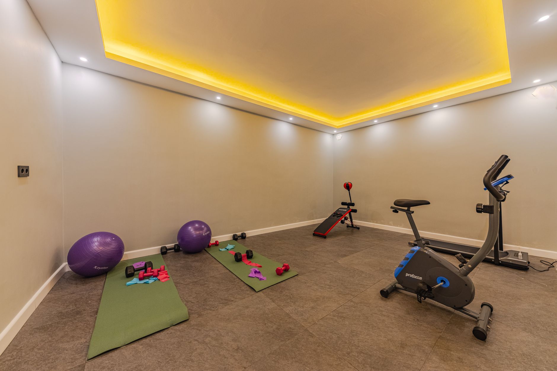 Studio 2