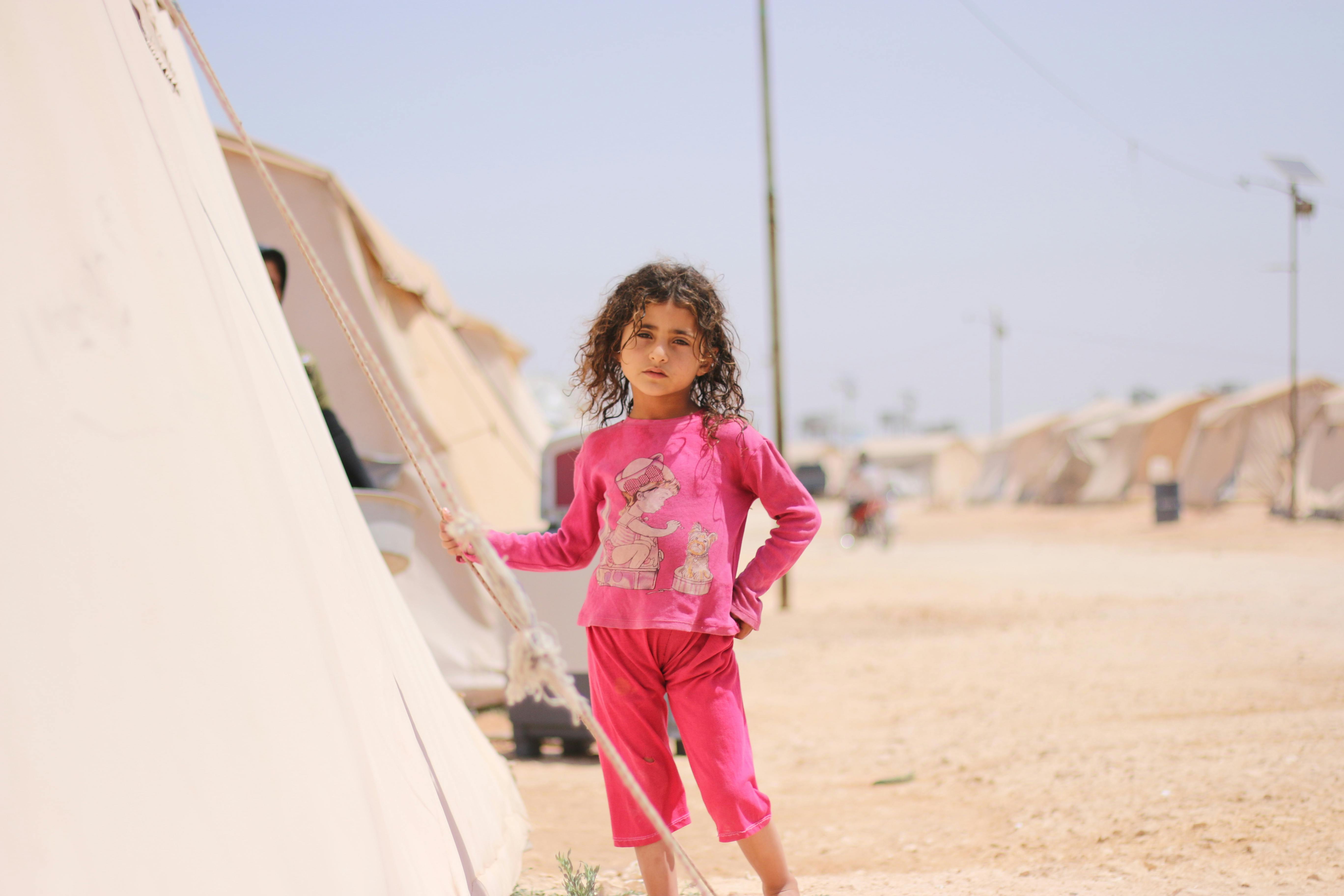 صورة تعبيرية لمقال تداعيات الصراعات الإقليمية والعقوبات على اقتصادات الدول وحياة الأفراد